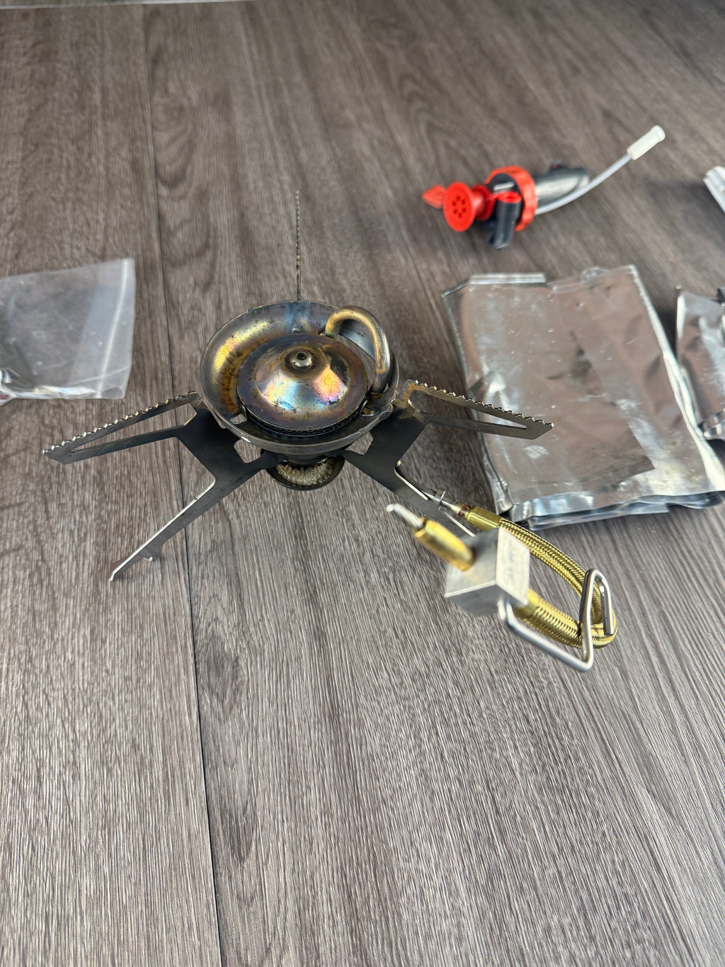 MSR whsiperlite cooking stove