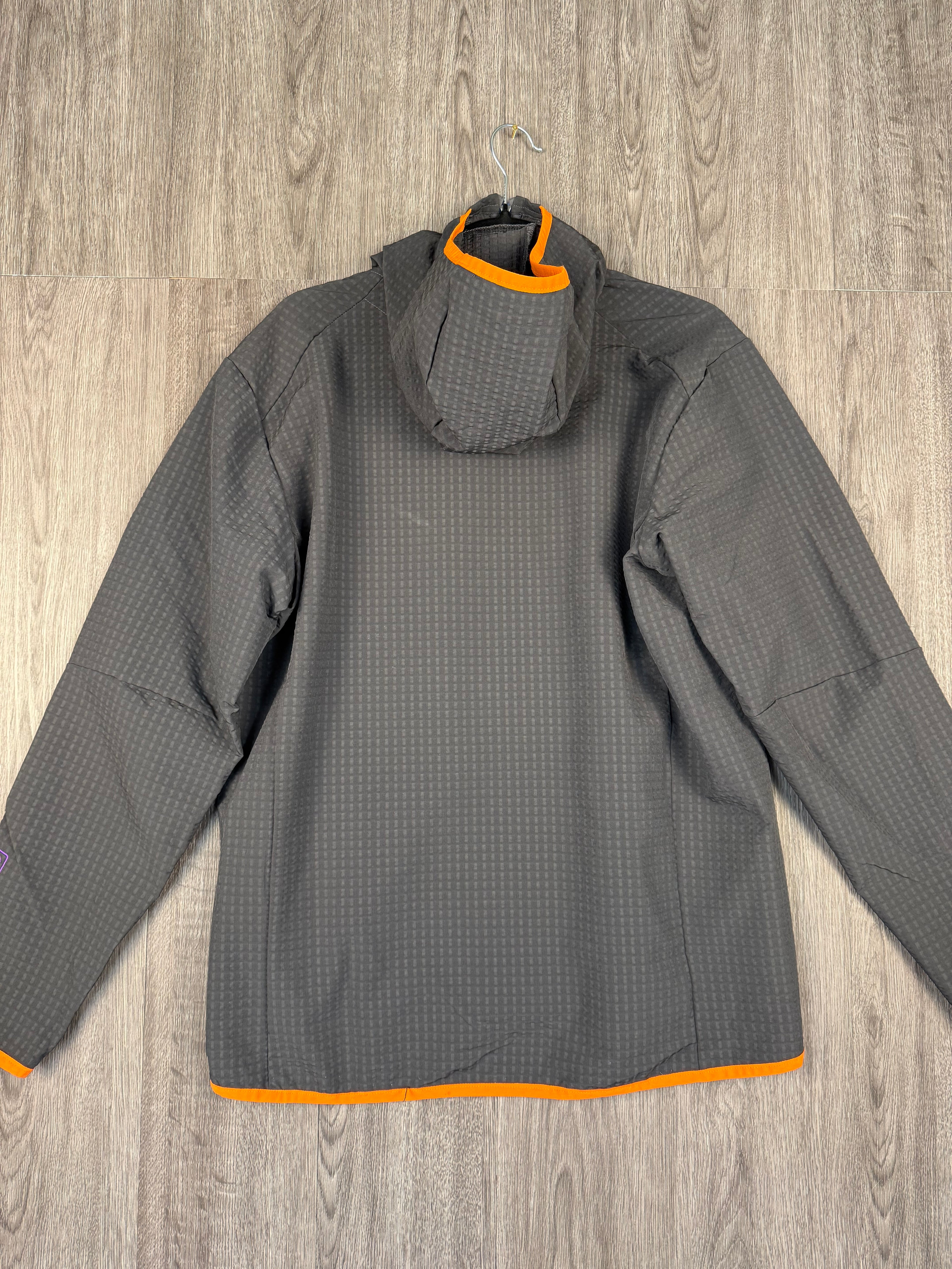 Men’s Patagonia technical fleece - large