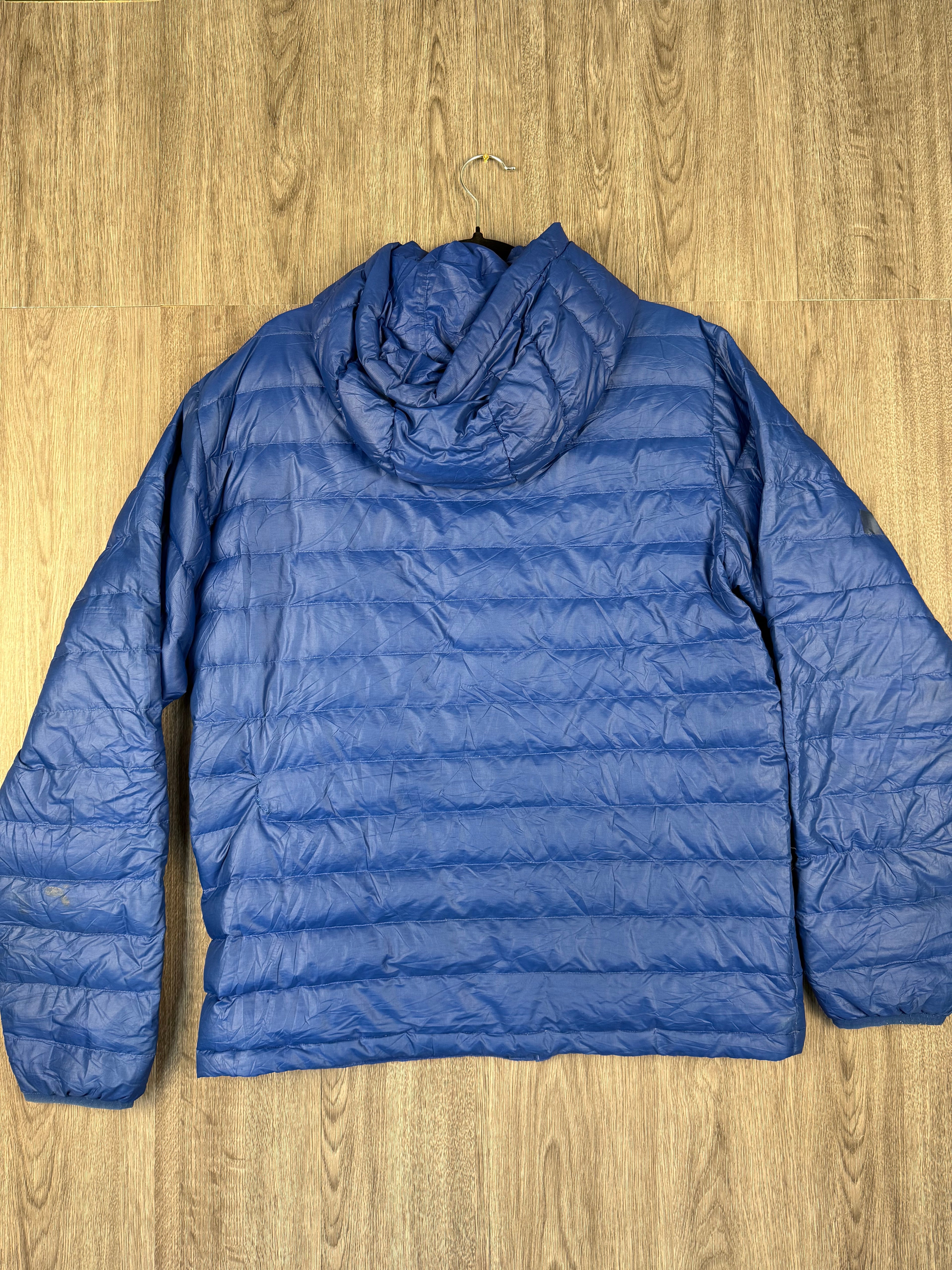 Mens Patagonia down jacket - medium