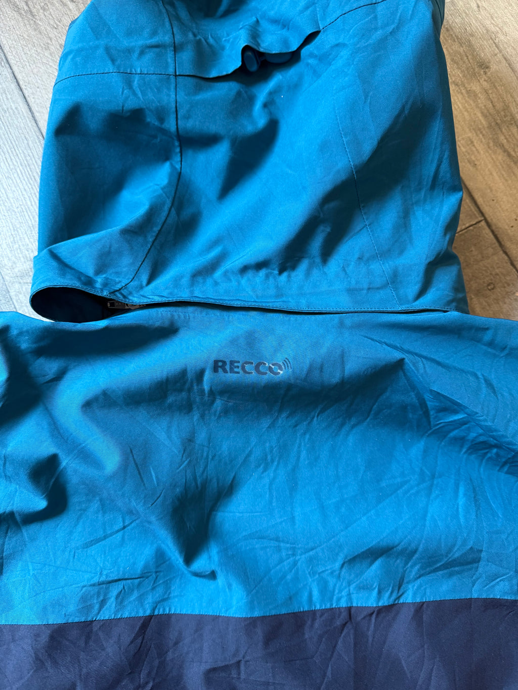 Patagonia powder bowl jacket