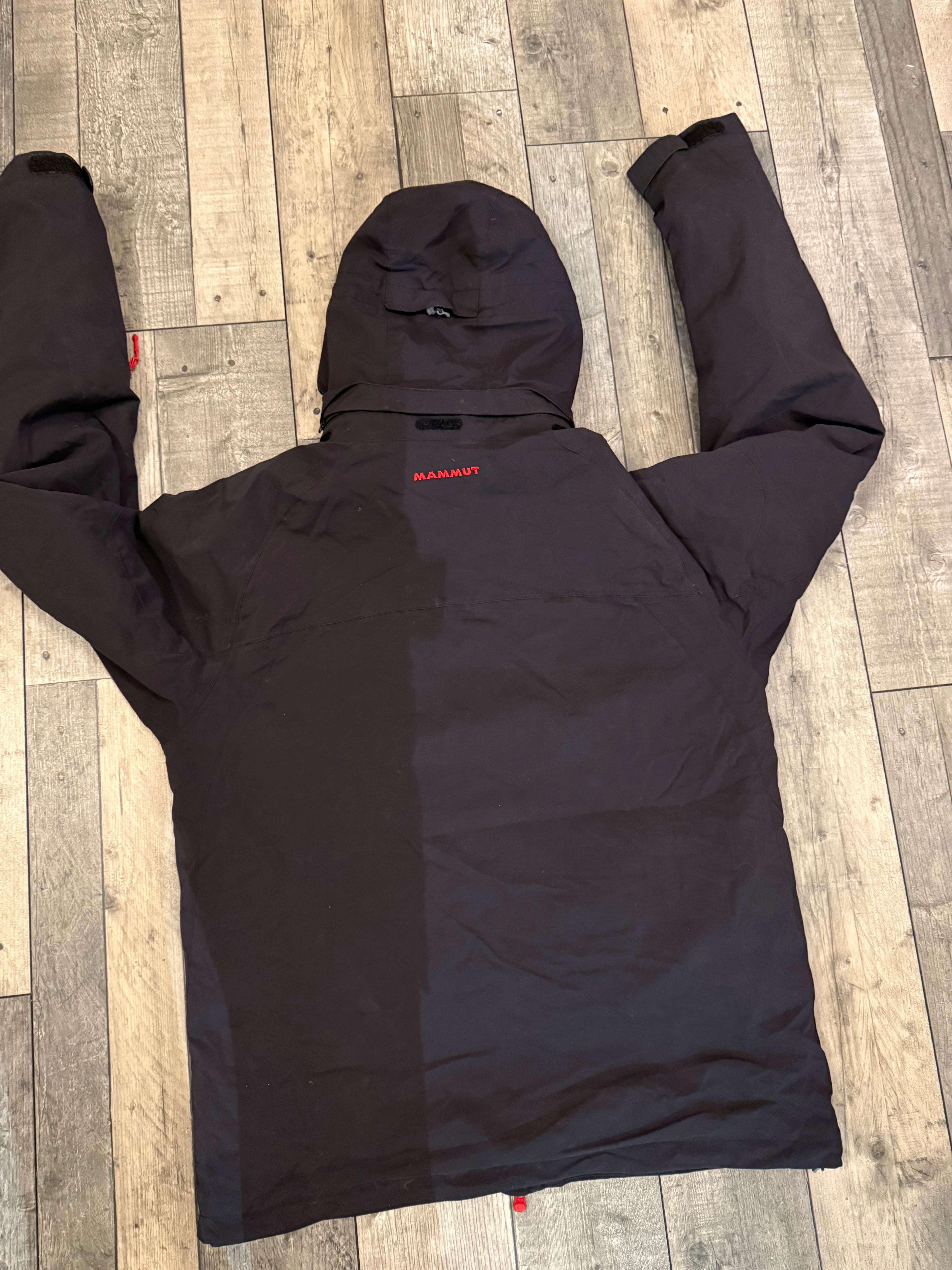 Mammut dry tech ski jacket