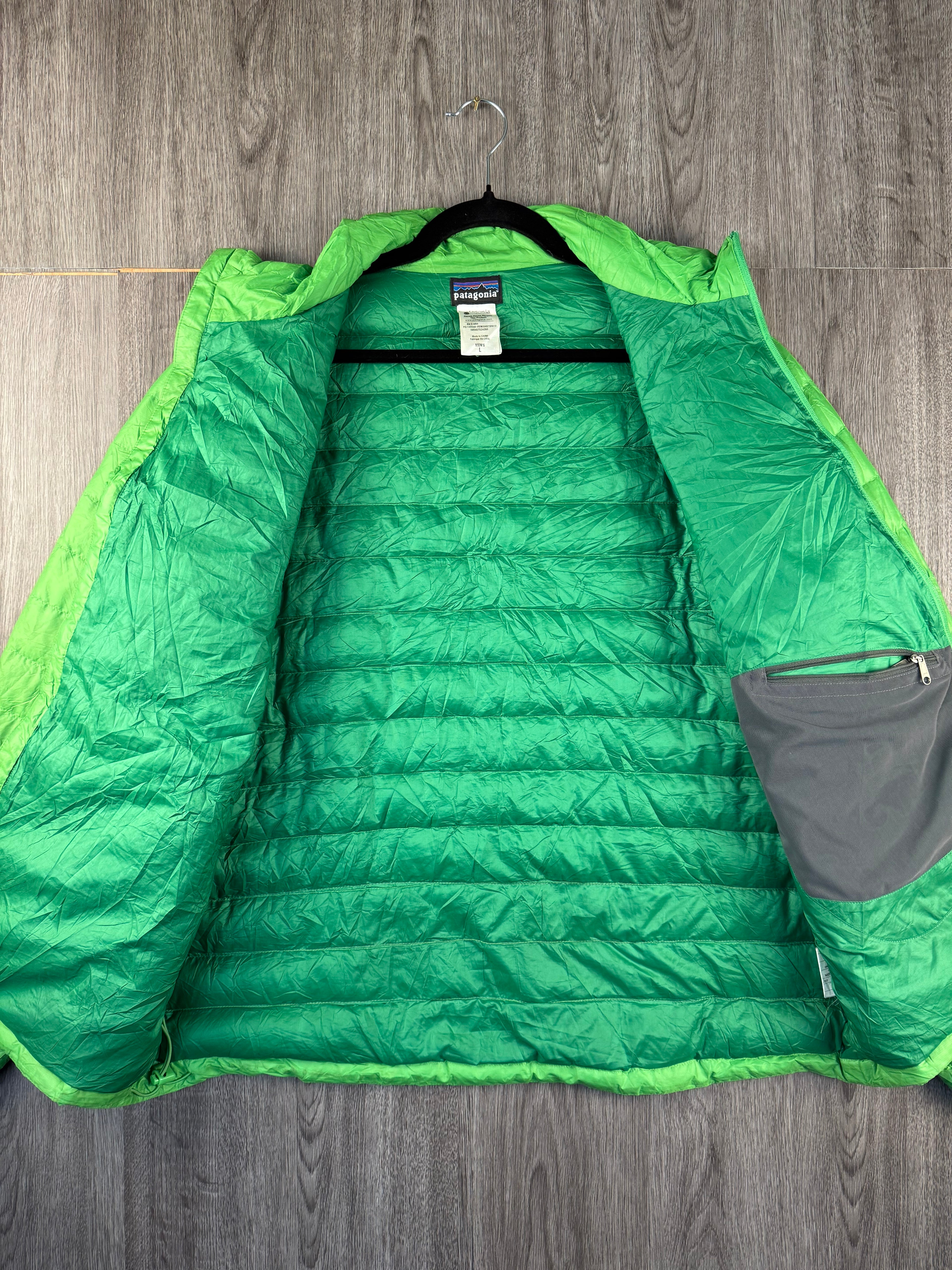 Men’s Patagonia down jacket (repaired) - large