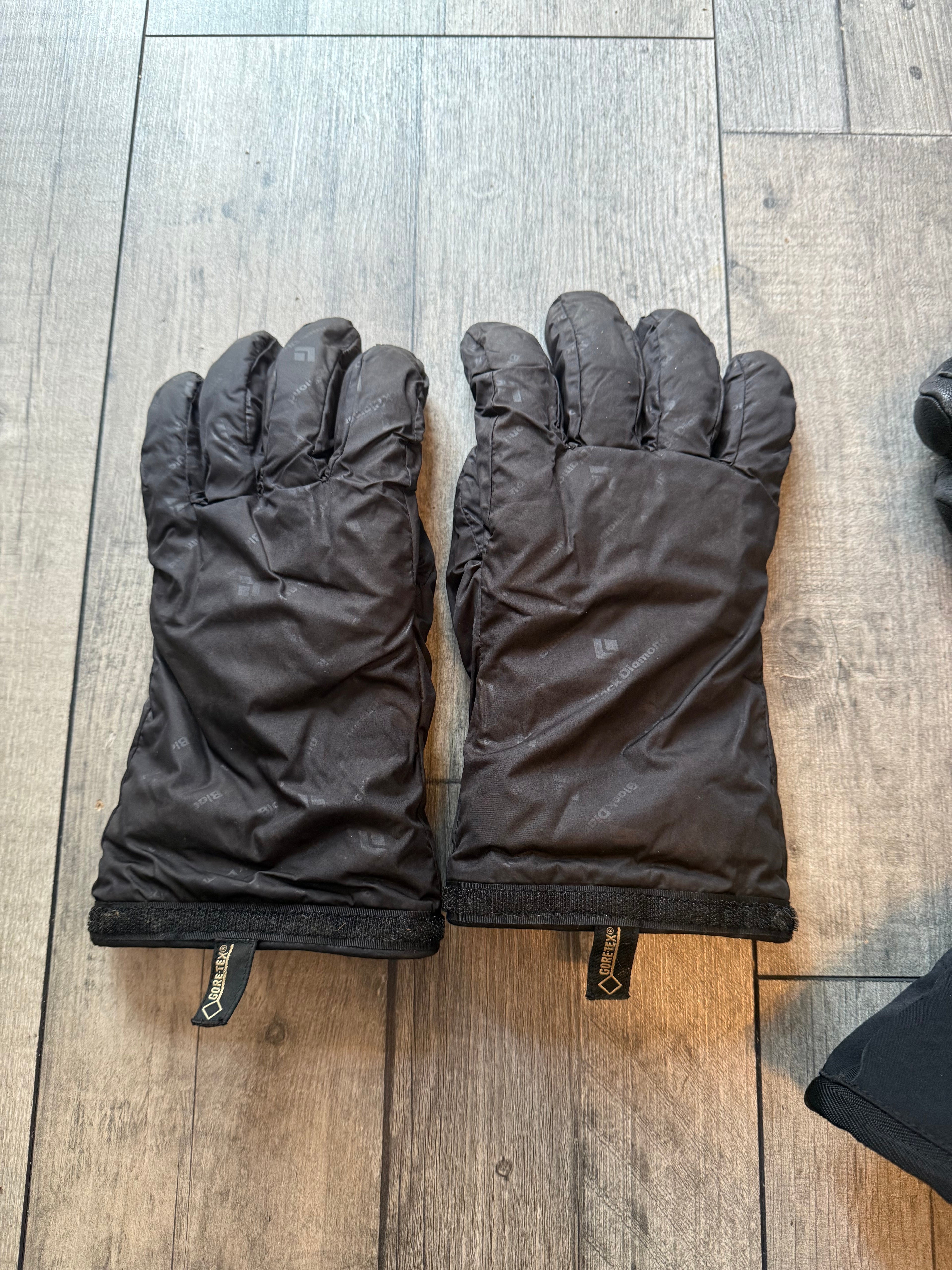 Black diamond crew gore-tex gloves