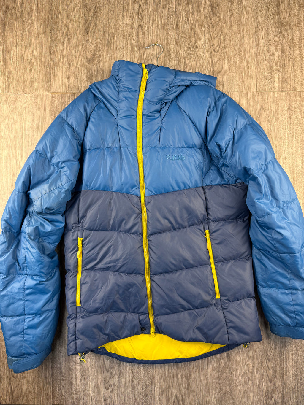 Men’s Rab asylum down jacket - medium