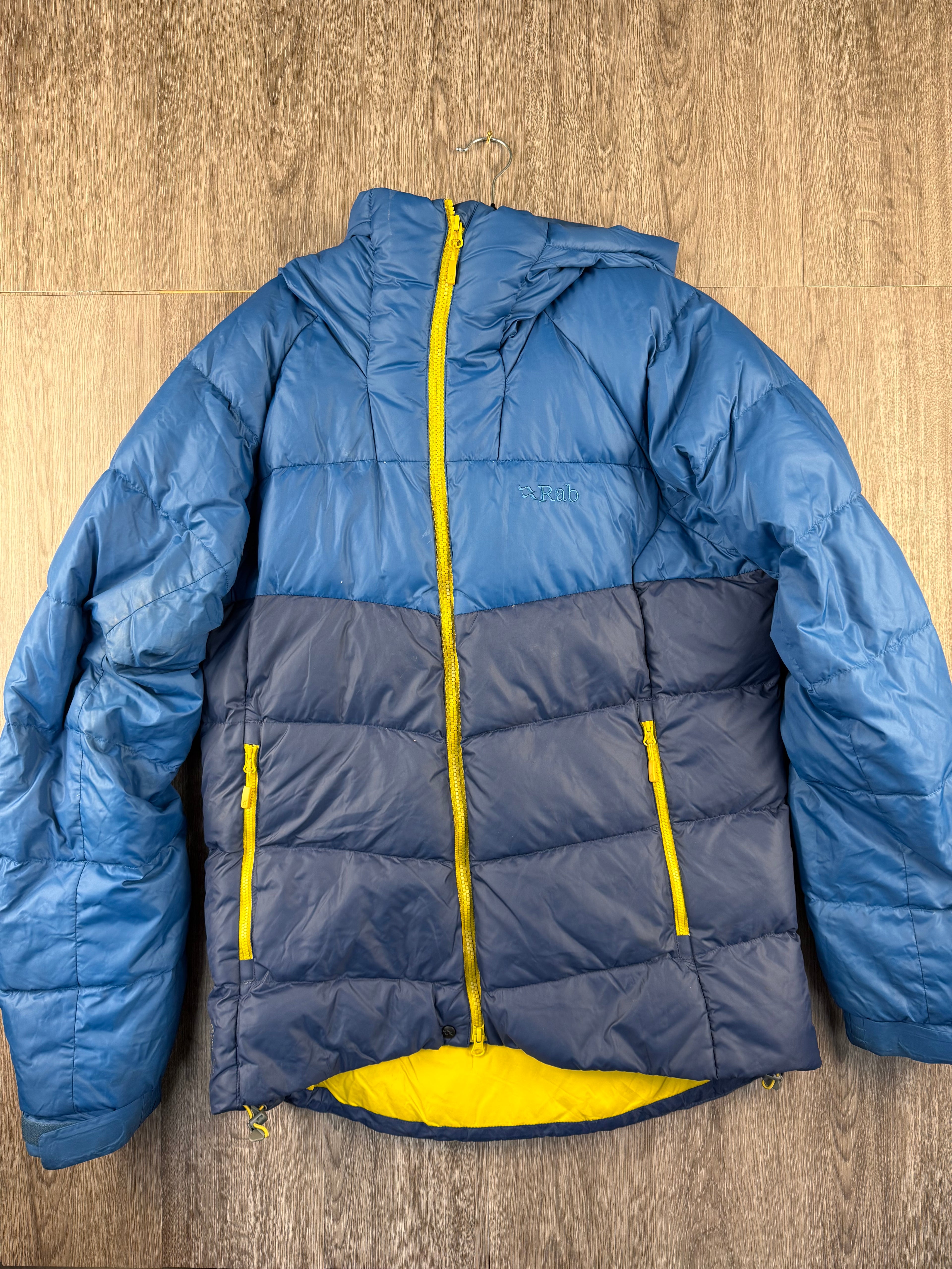 Men’s Rab asylum down jacket - medium