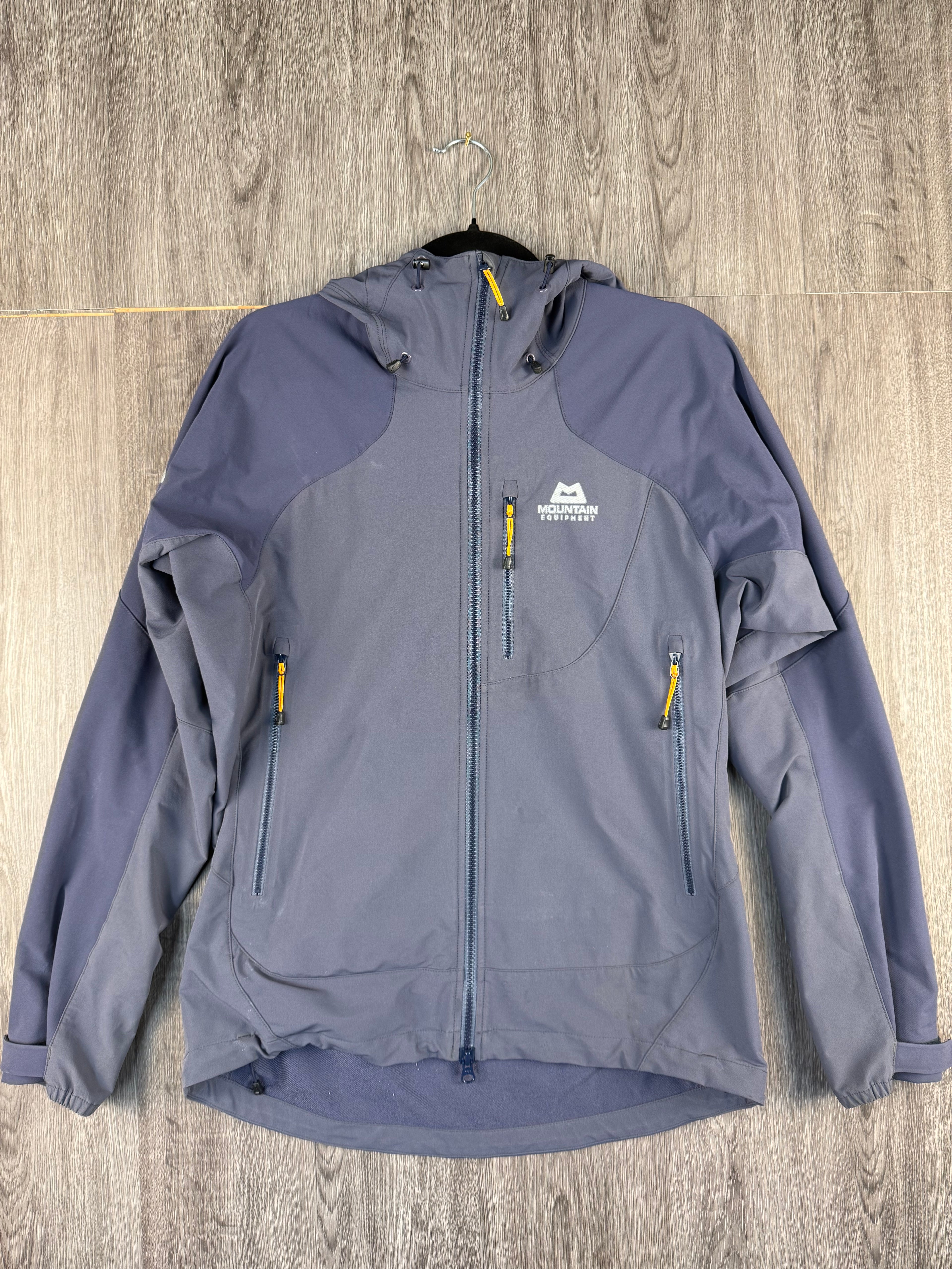 Men’s mountain equipment frontier jacket - medium