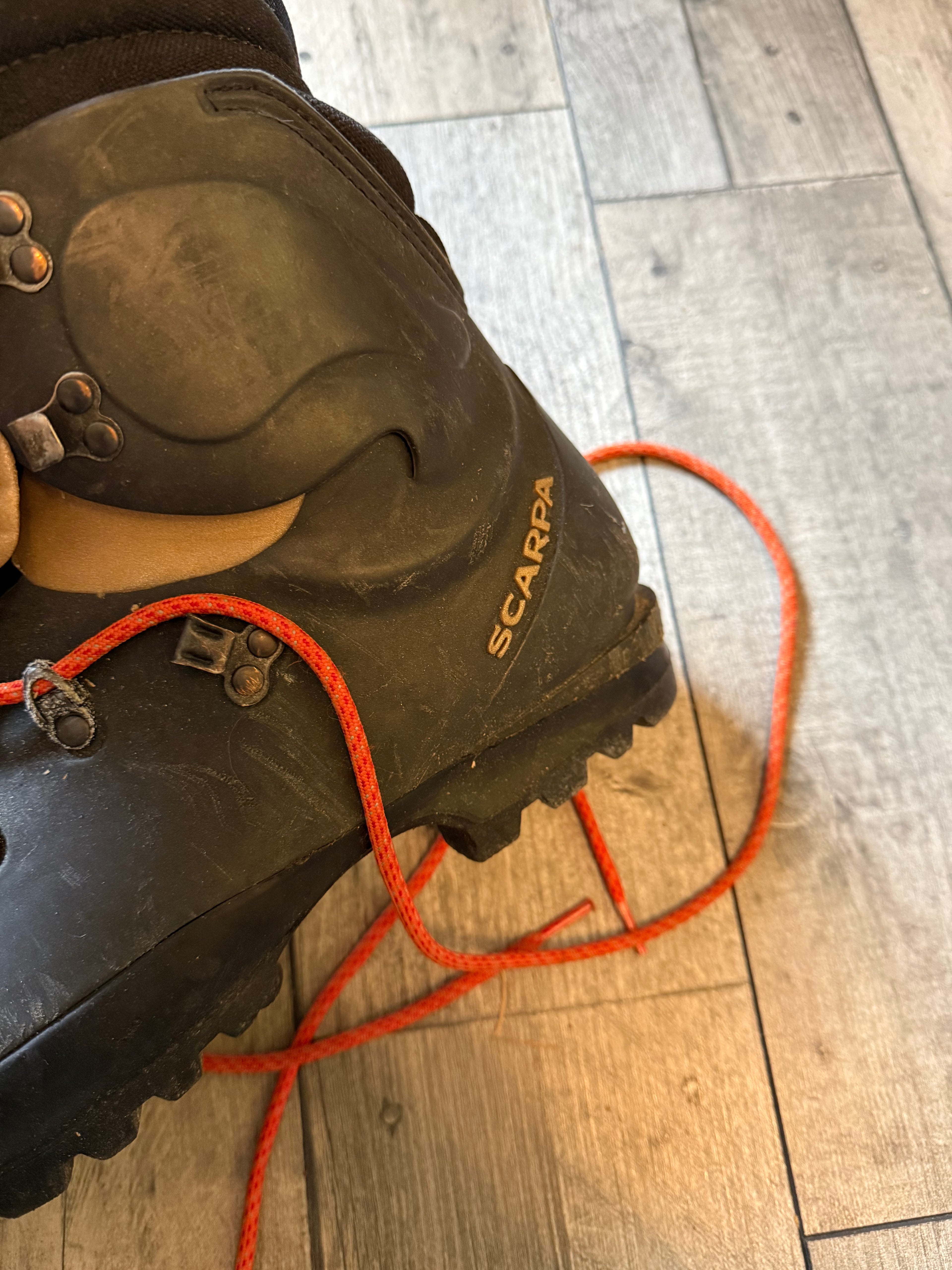 Scarps Alpha double boots
