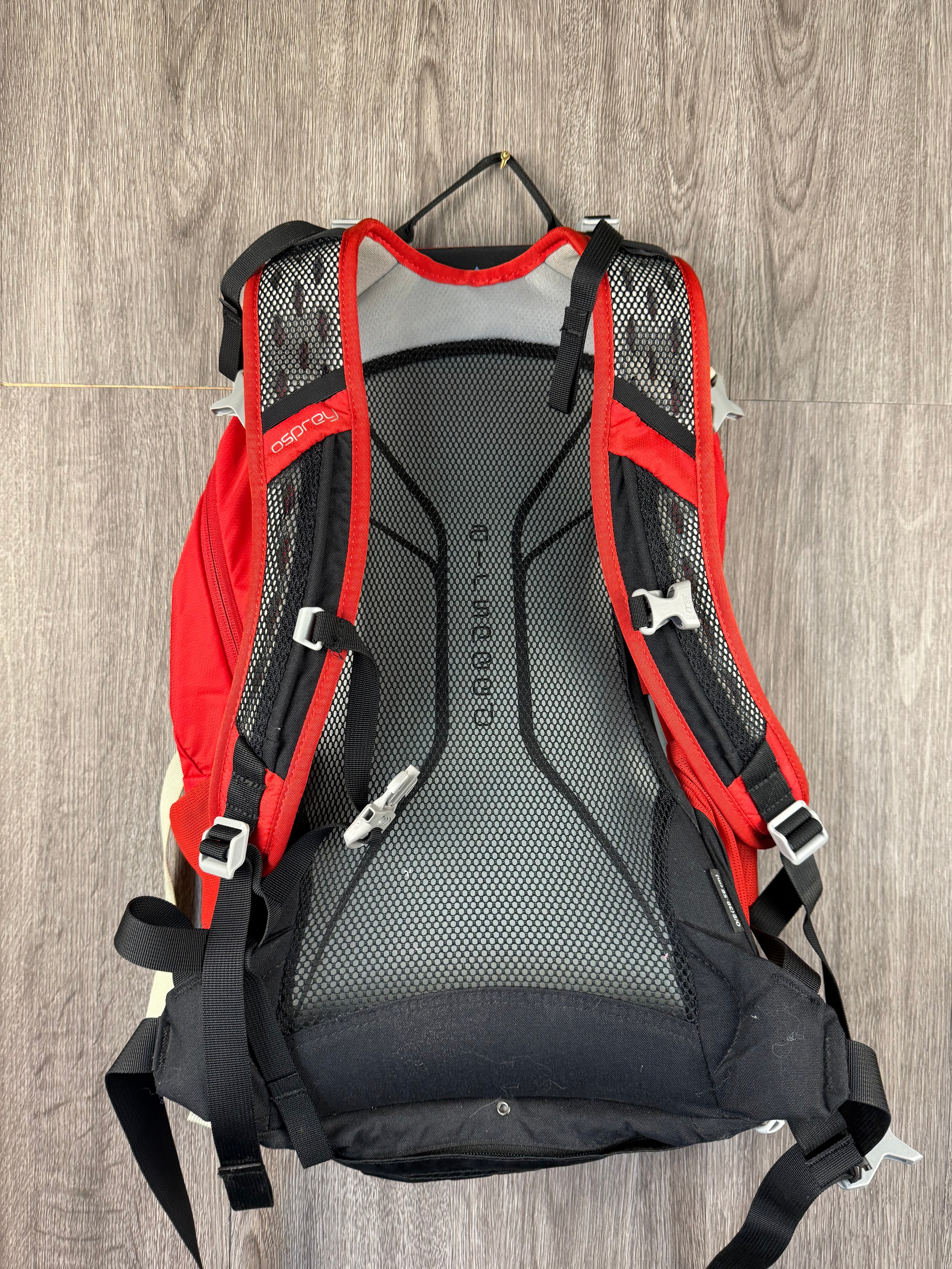 Osprey hikelite 26L backpack