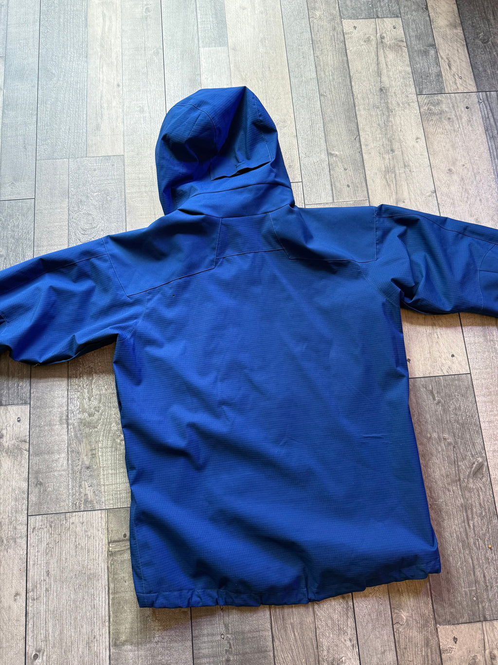Men’s Patagonia H2No Waterproof Jacket – Medium