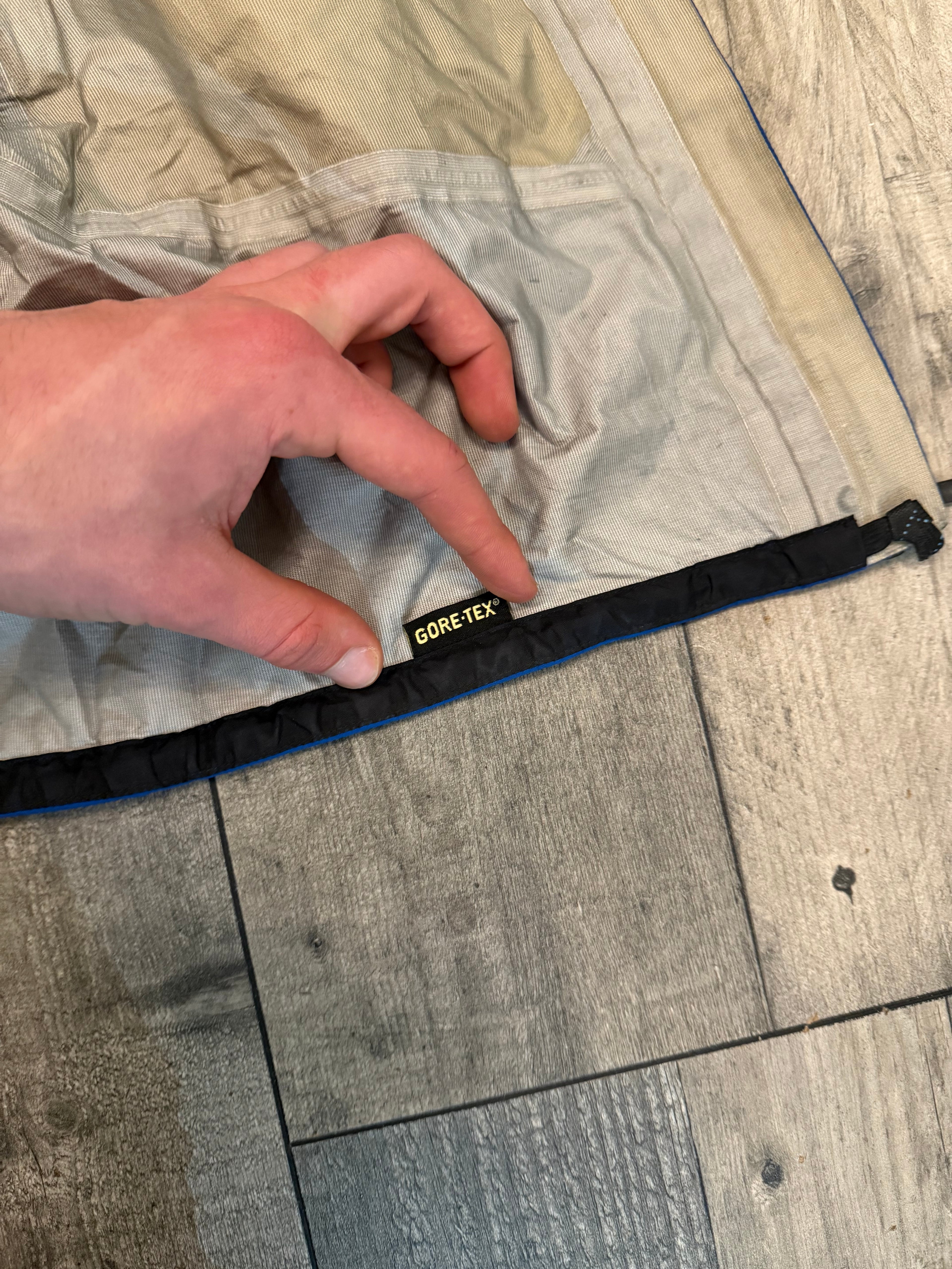 Montbell goretex hard shell