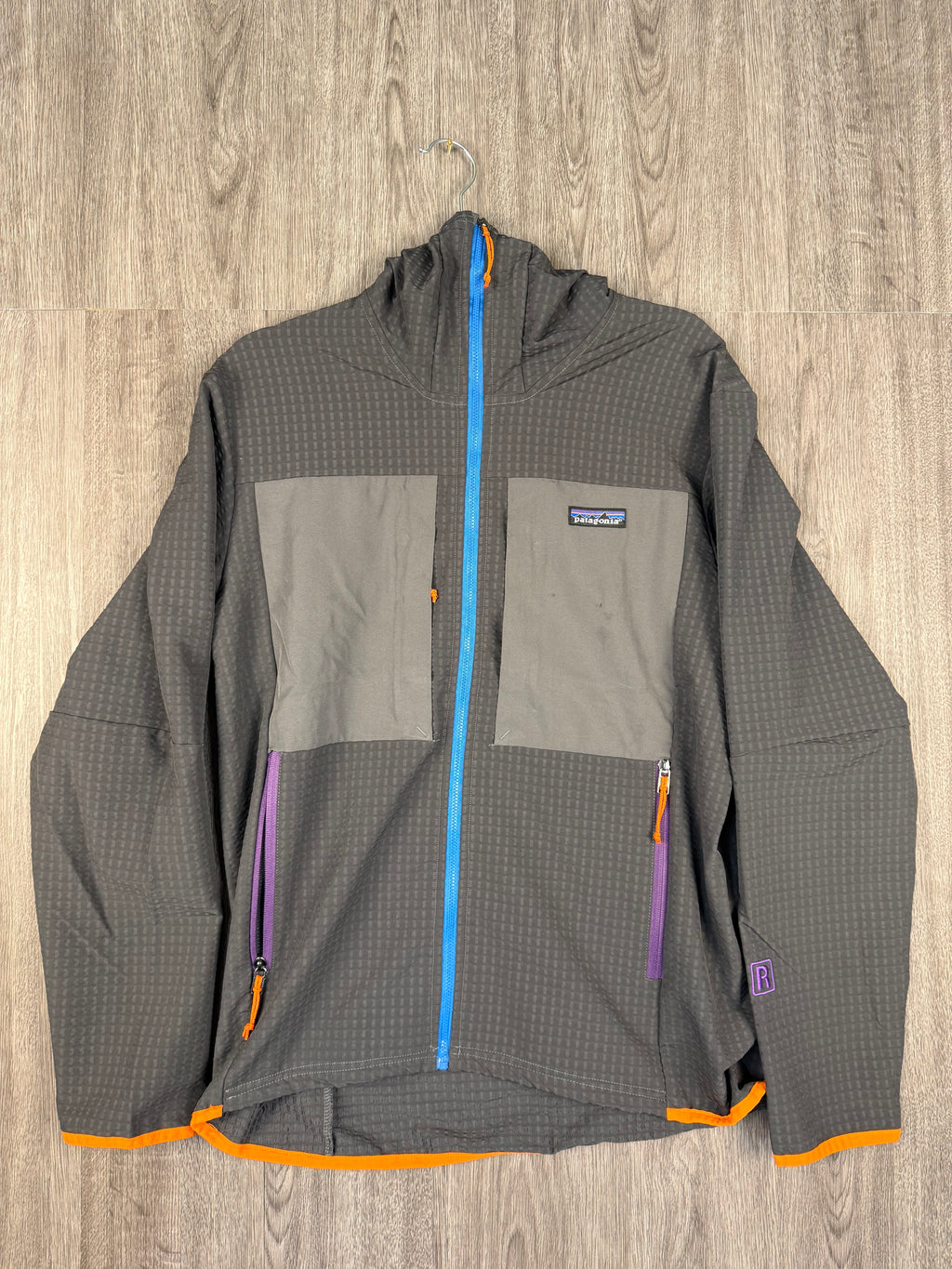 Men’s Patagonia technical fleece - large