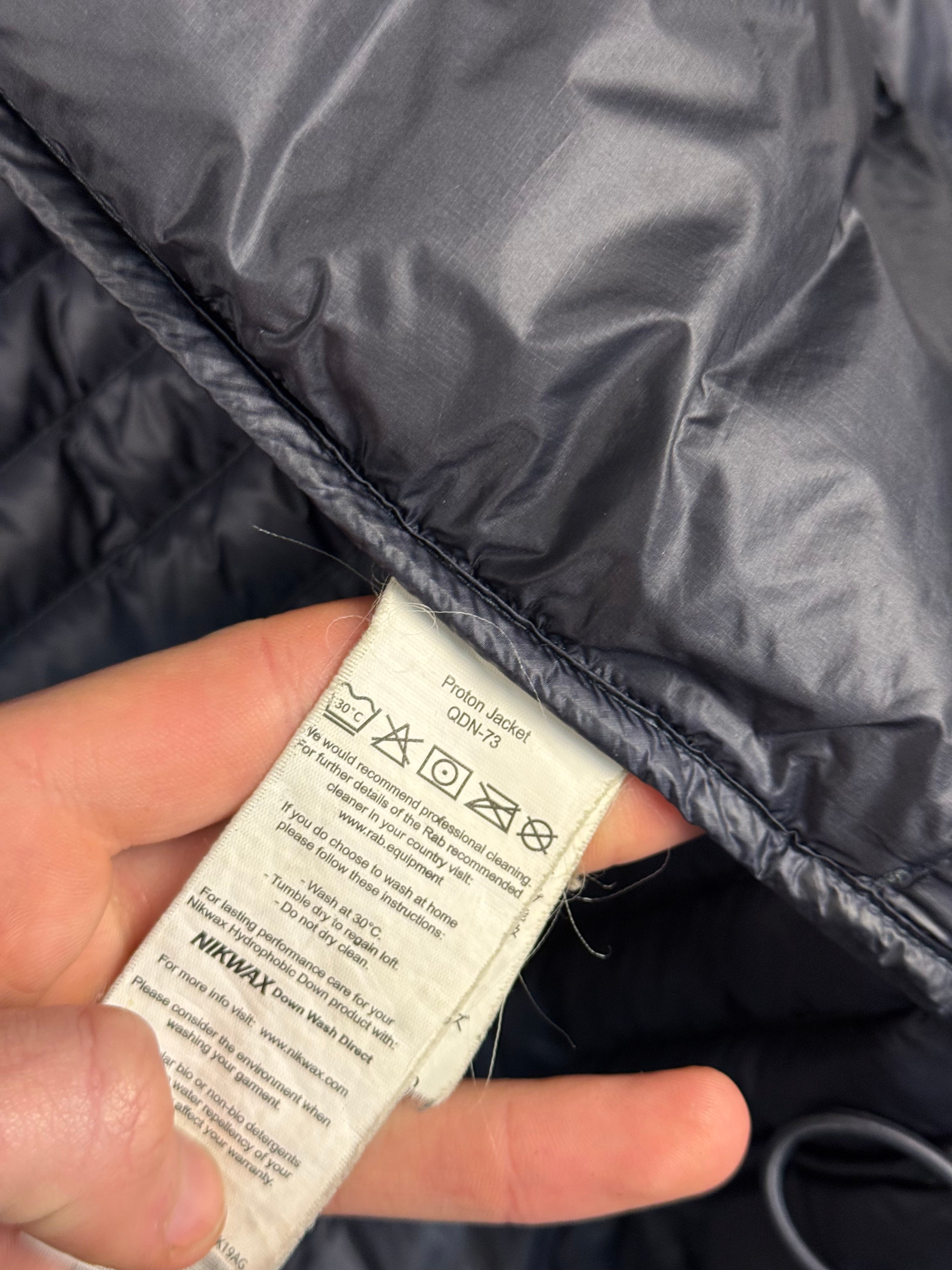 Men’s Rab proton jacket - small