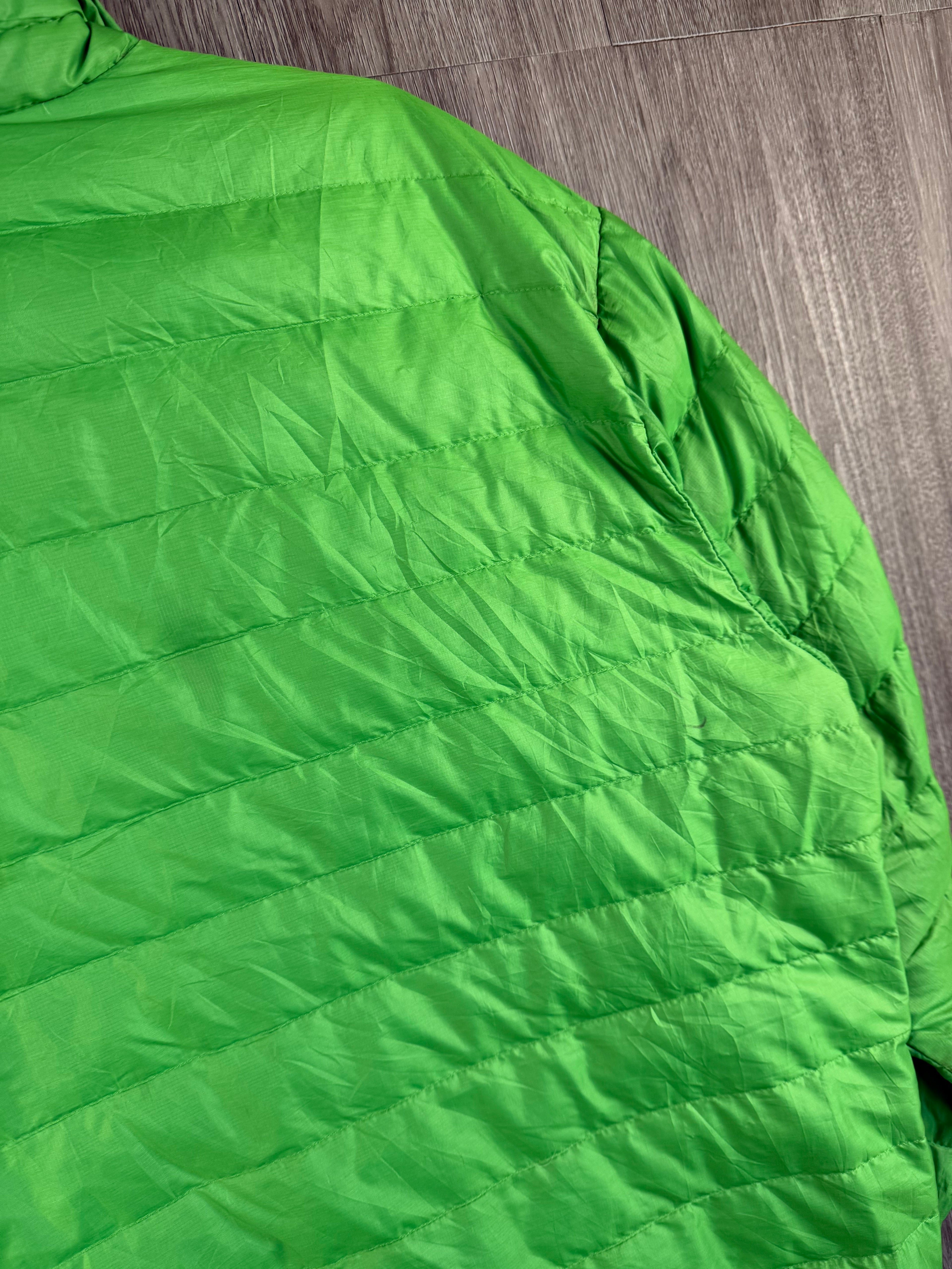 Men’s Patagonia down jacket - medium