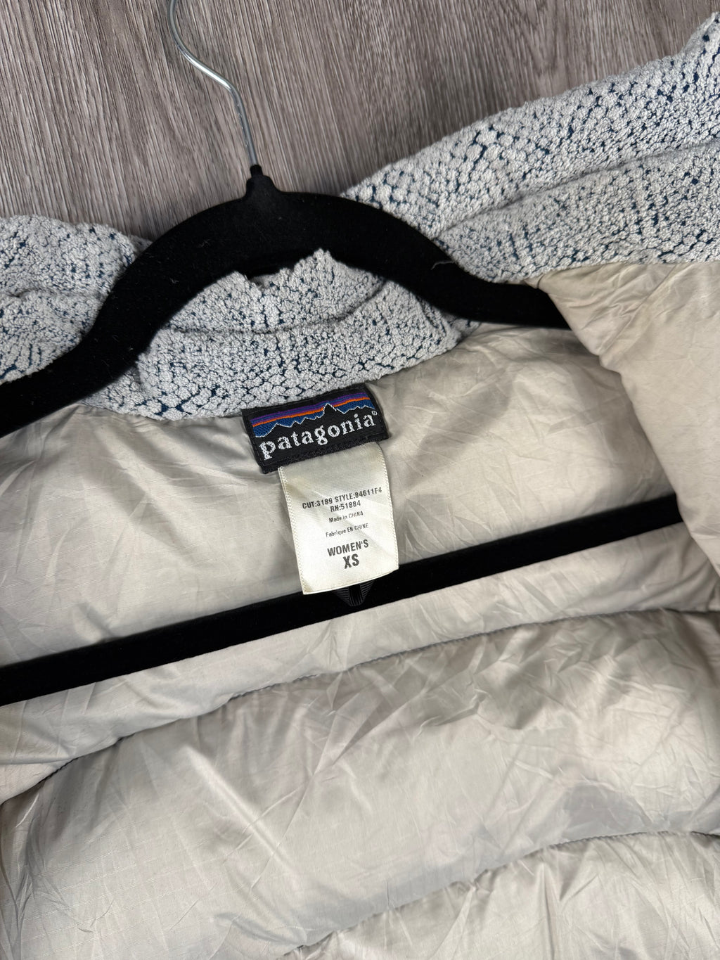 Women’s Patagonia down jacket - extra small