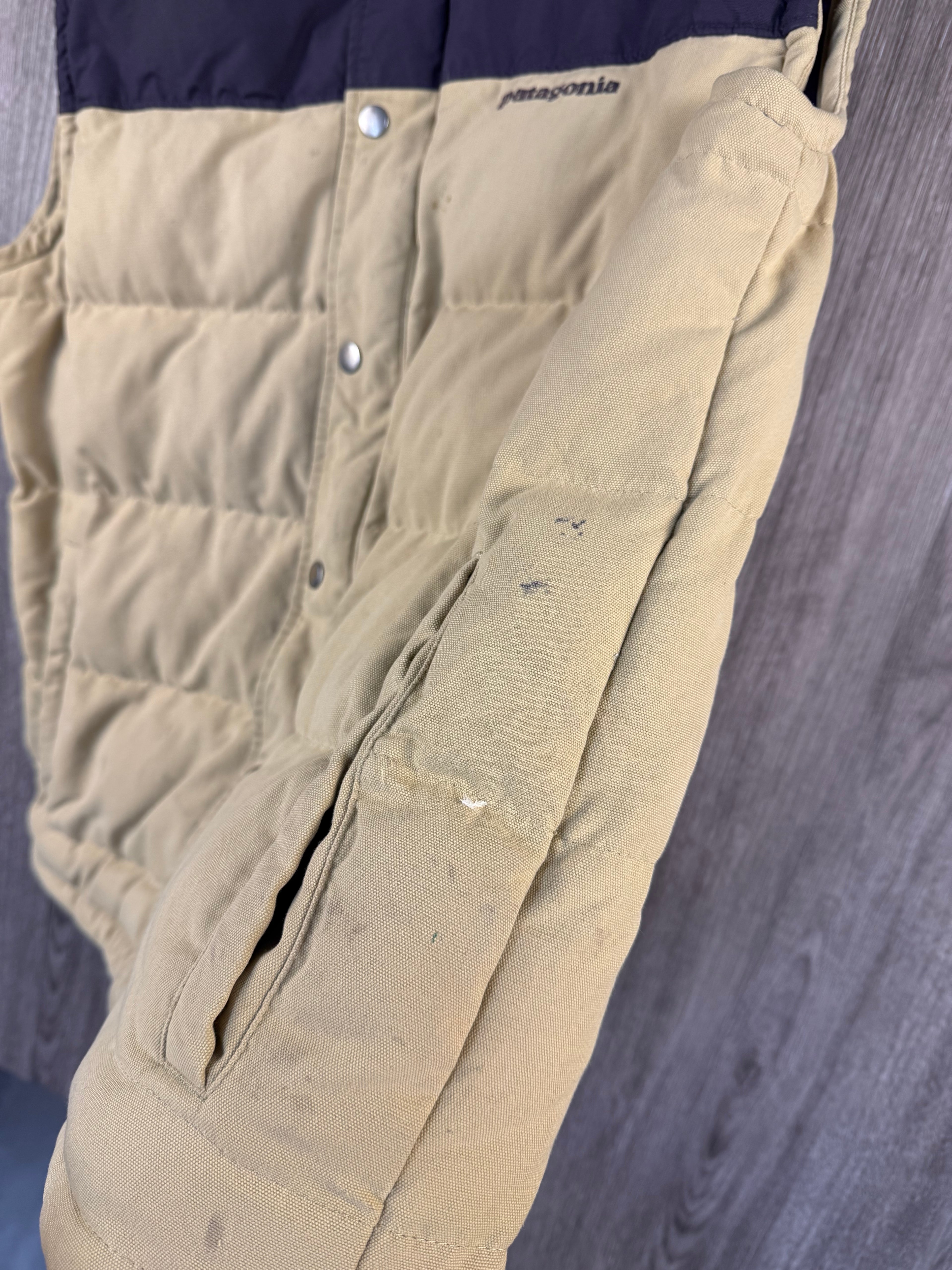 Men’s Patagonia canvas gillet - medium