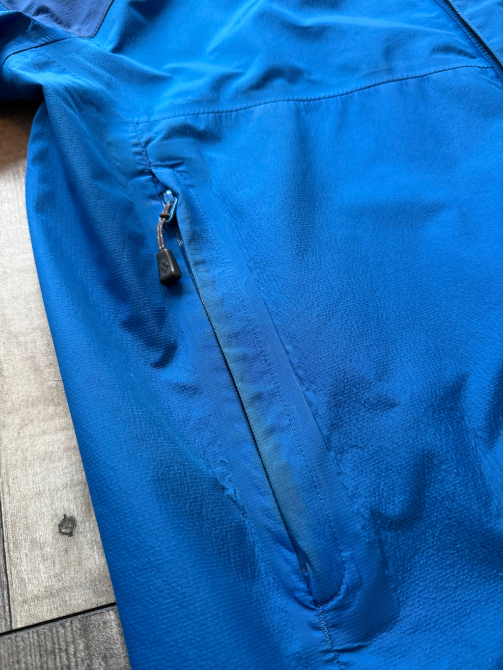 Montbell goretex hard shell