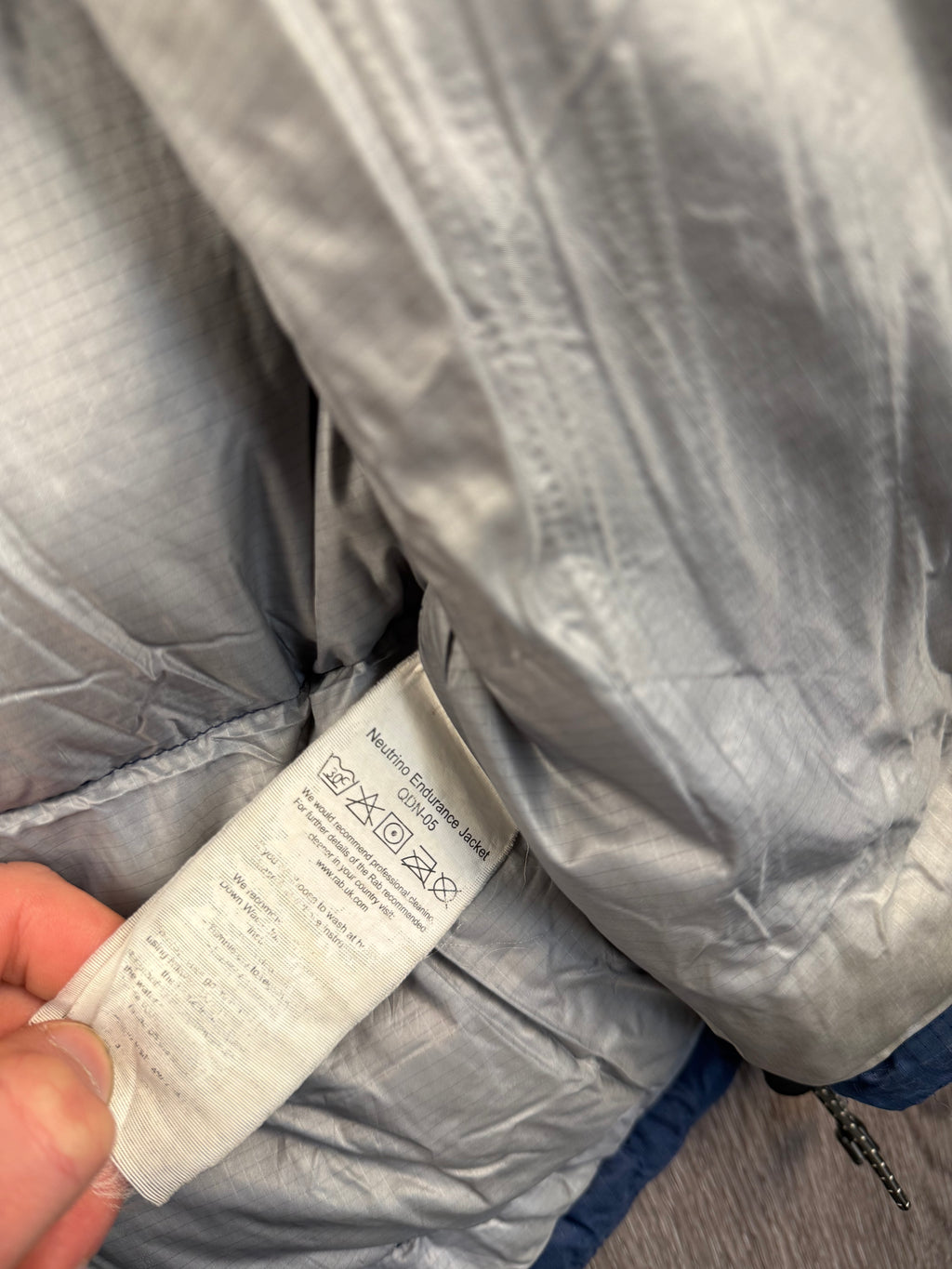 Men’s Rab neutrino endurance jacket - large