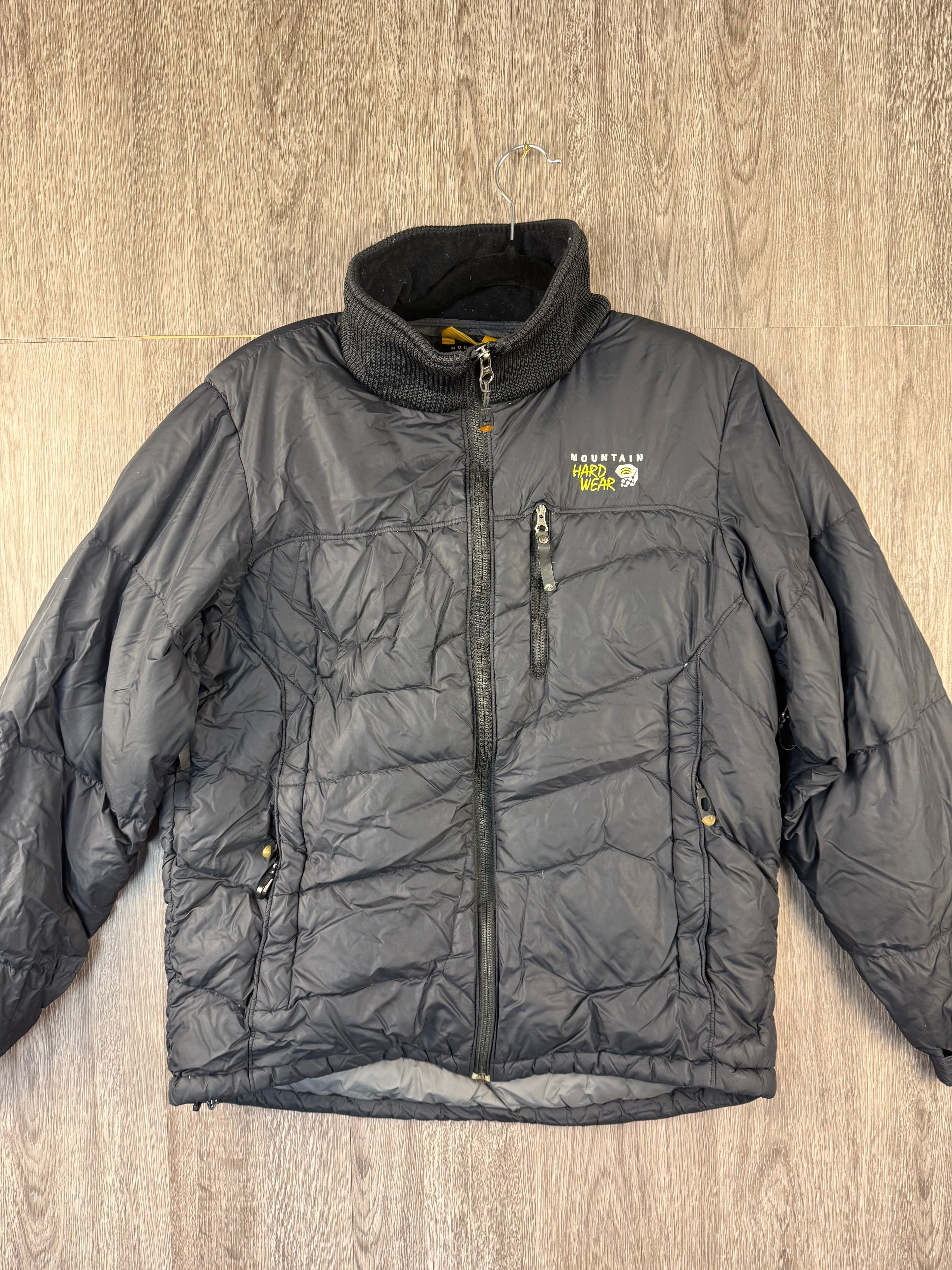 Men’s mountain hardwear down jacket - medium