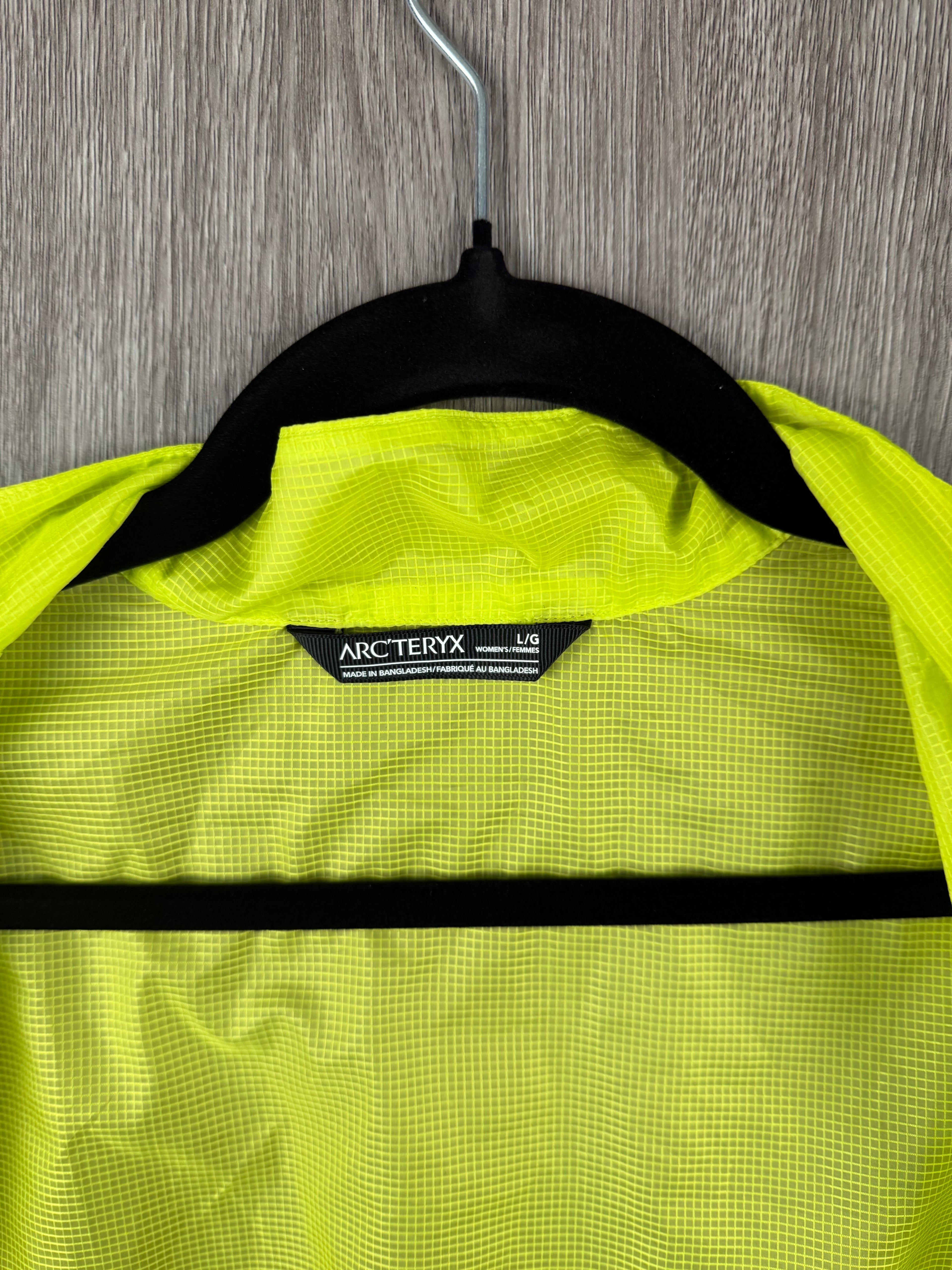 Men’s arcteryx running jacket - large