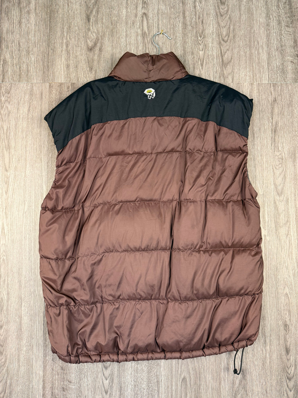 Men’s mountain hardwear gillet- large