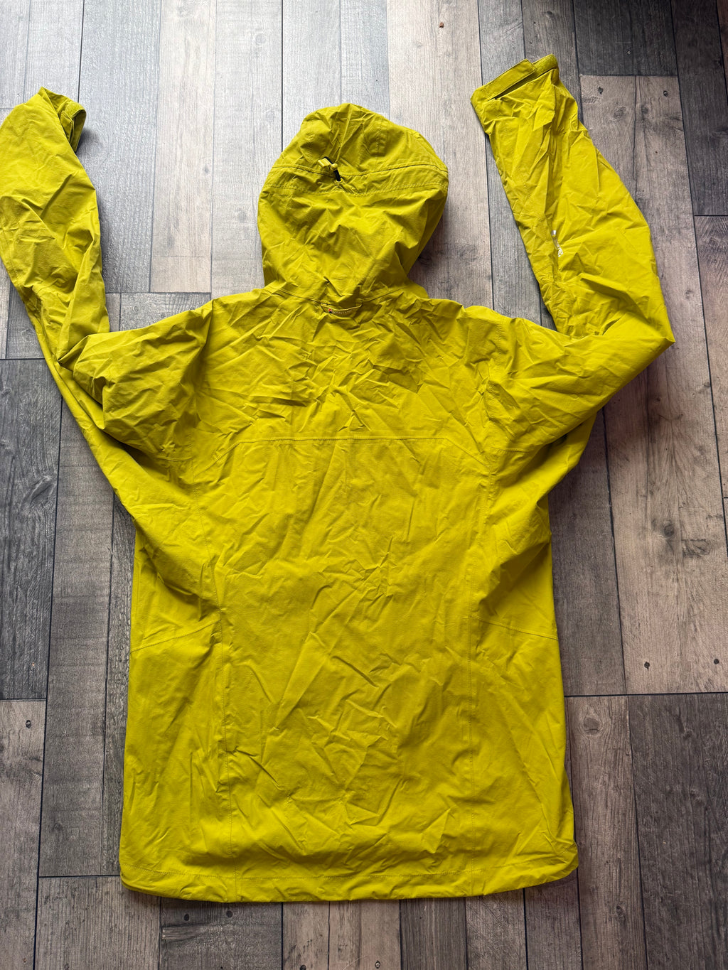 Montane Pertex Shield+ Waterproof Jacket – Men’s Large