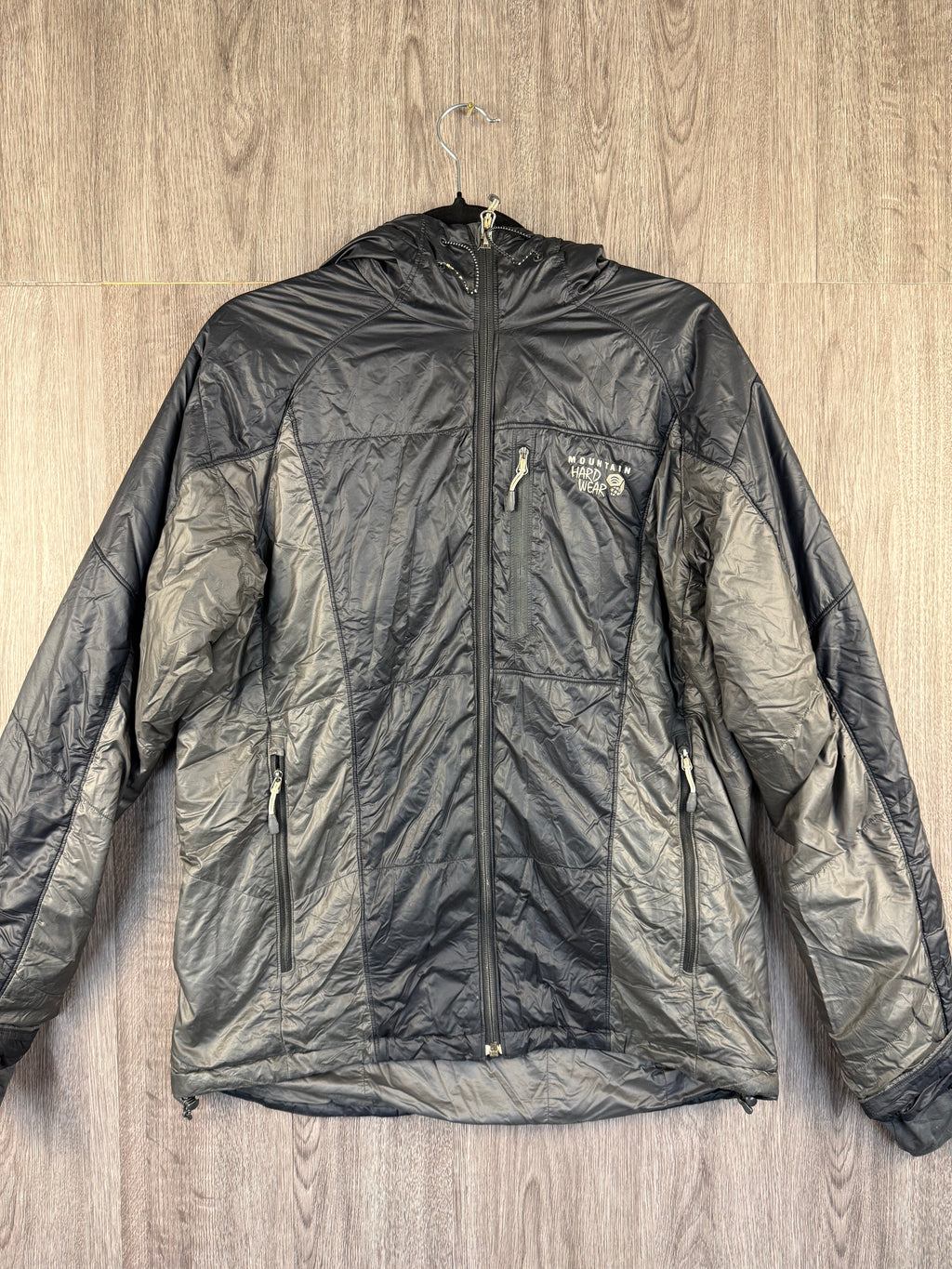 Men’s Mountain hardwear compressor hoody - medium