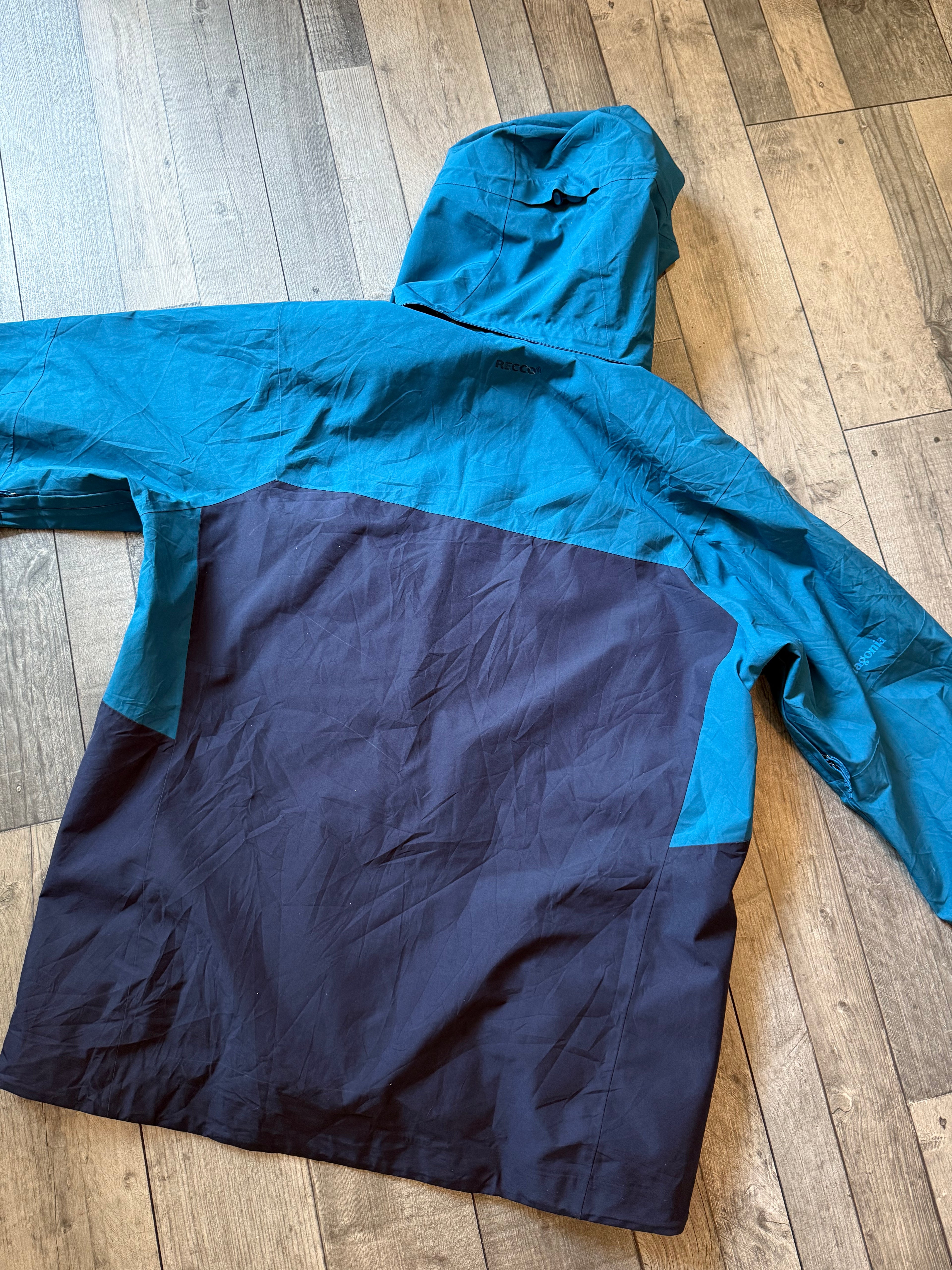Patagonia powder bowl jacket