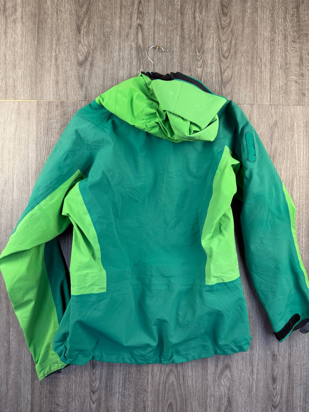 Haglöfs Gore-Tex Softshell Ski Jacket – Women’s Large