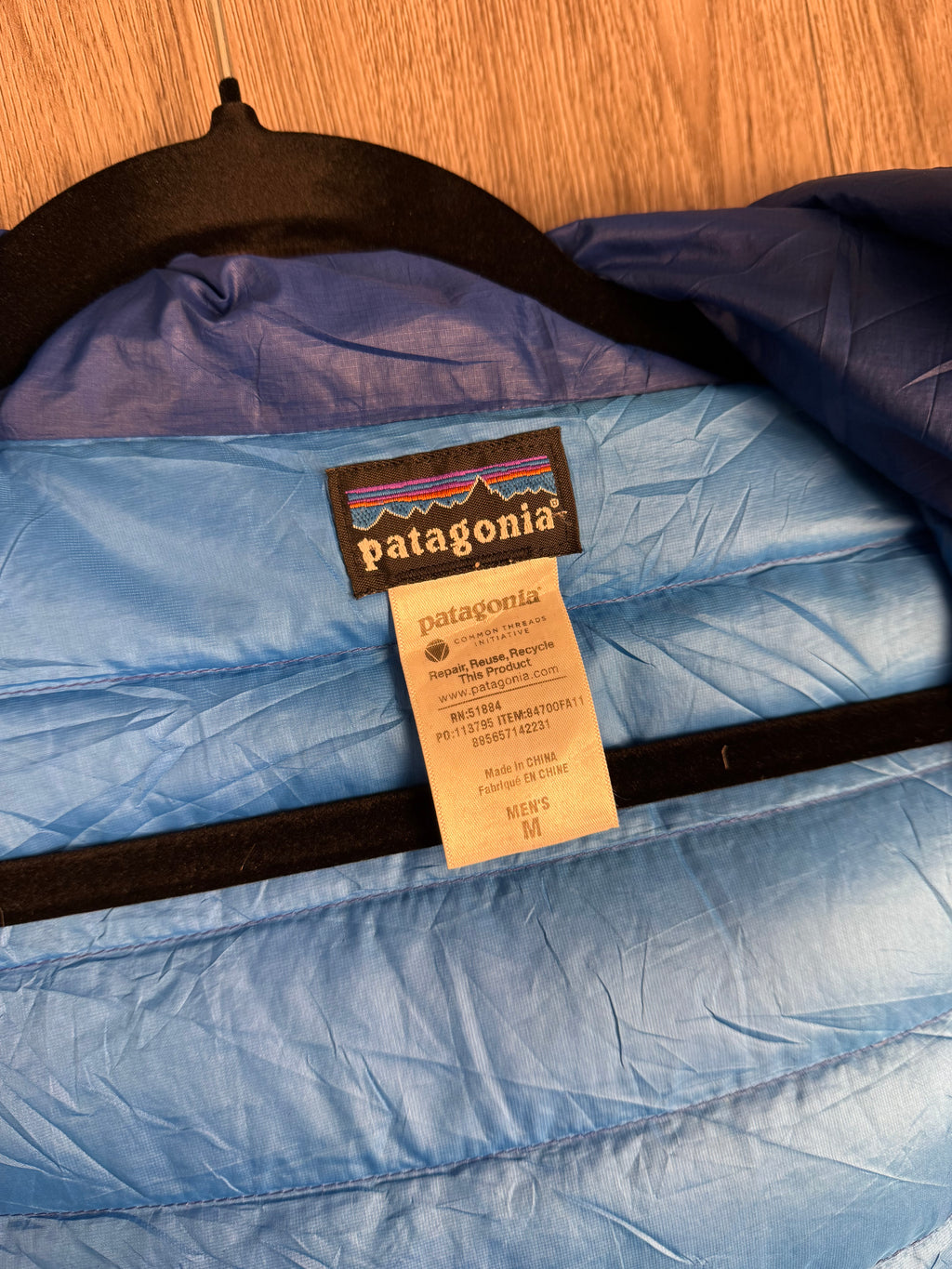 Mens Patagonia down jacket - medium