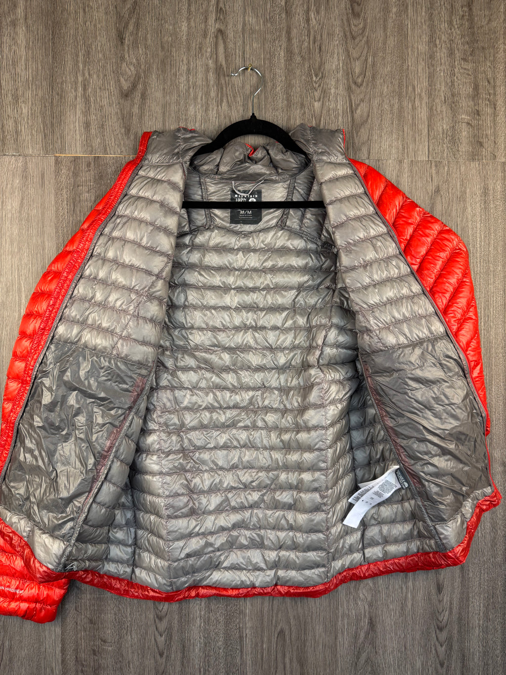 Men’s Mountain hardwear lightweight down jacket - medium