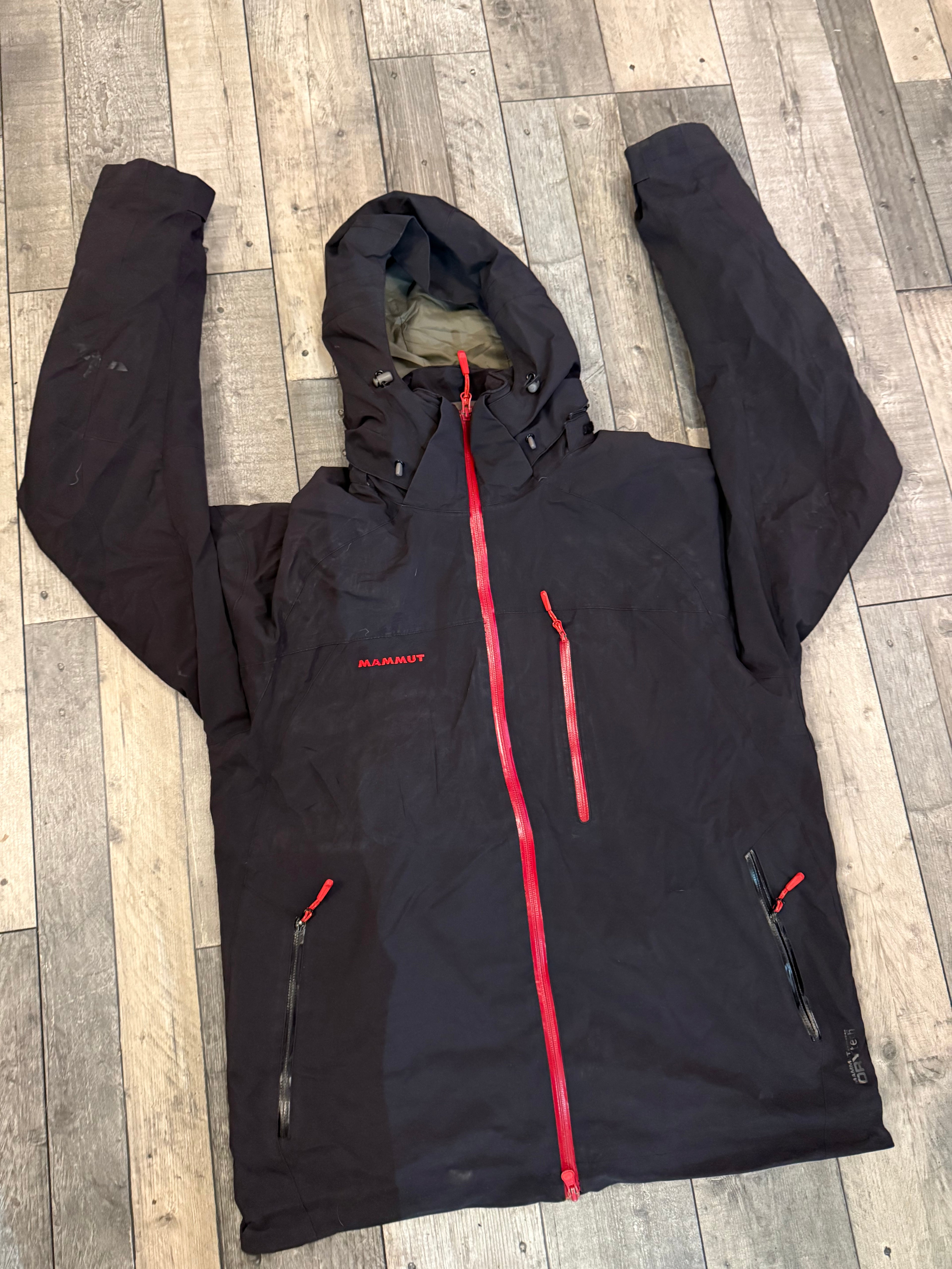 Mammut dry tech ski jacket