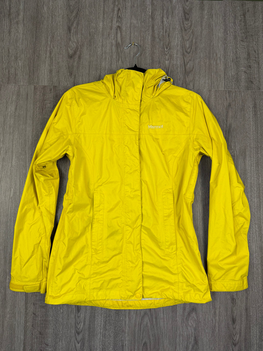 Men’s marmot hard shell - Medium