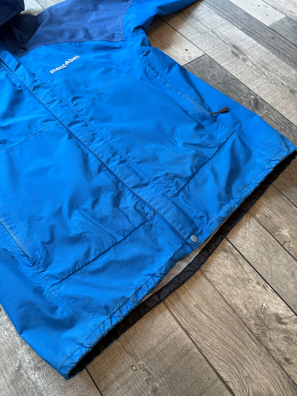 Montbell goretex hard shell