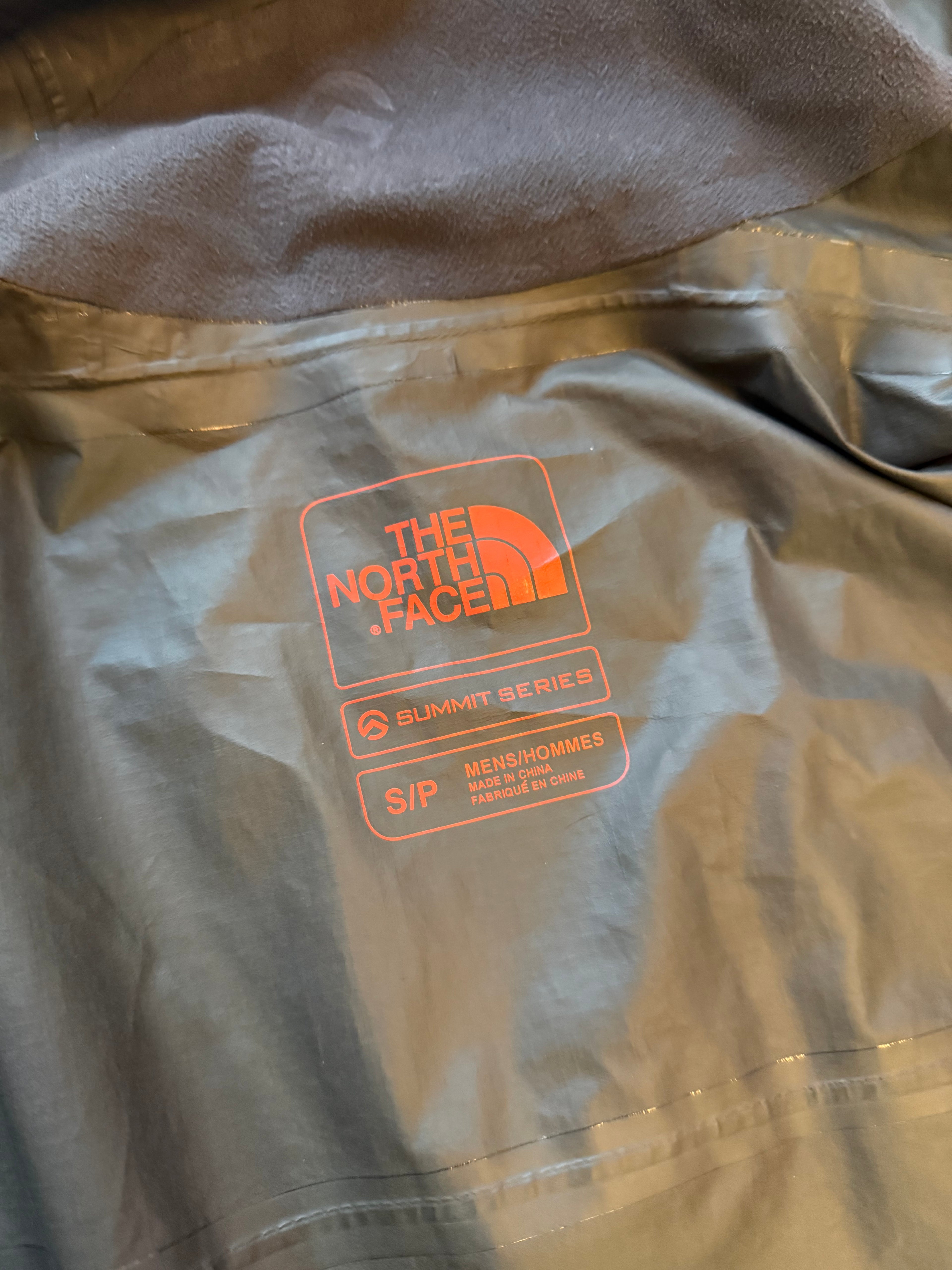 The North Face summit series goretex paclite