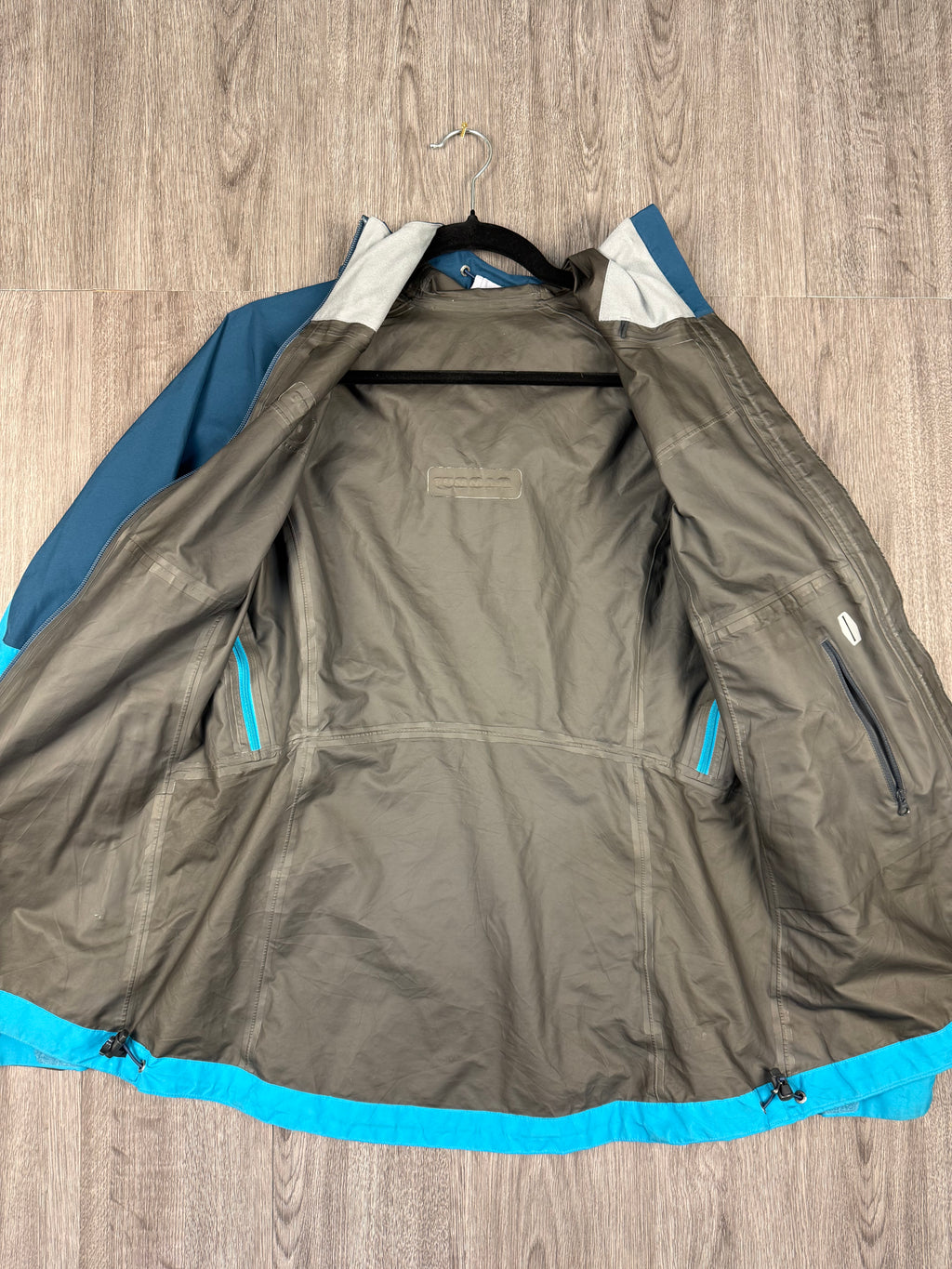 Women’s Mammut goretex - Large