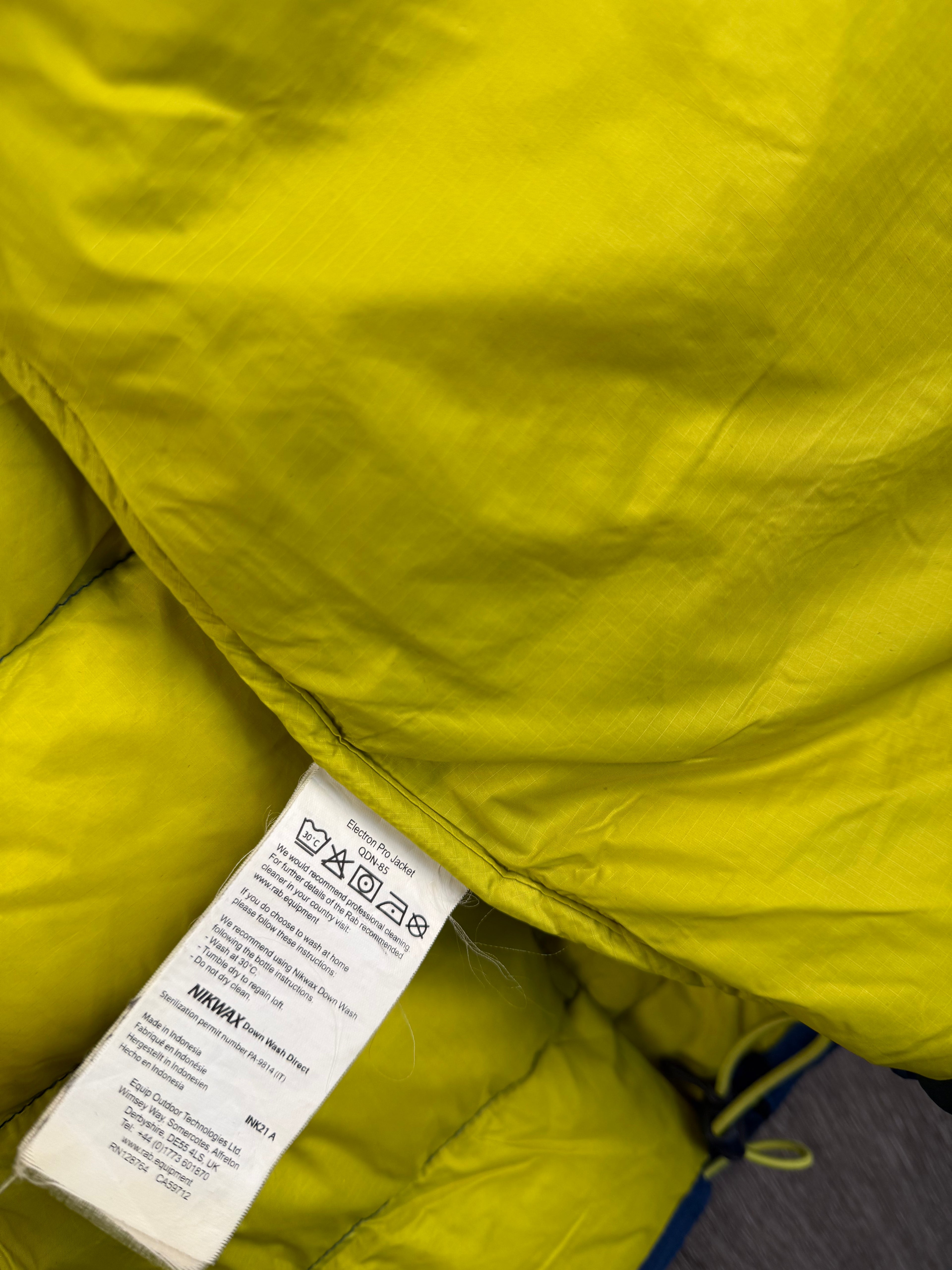 Men’s Rab electron pro jacket - extra large