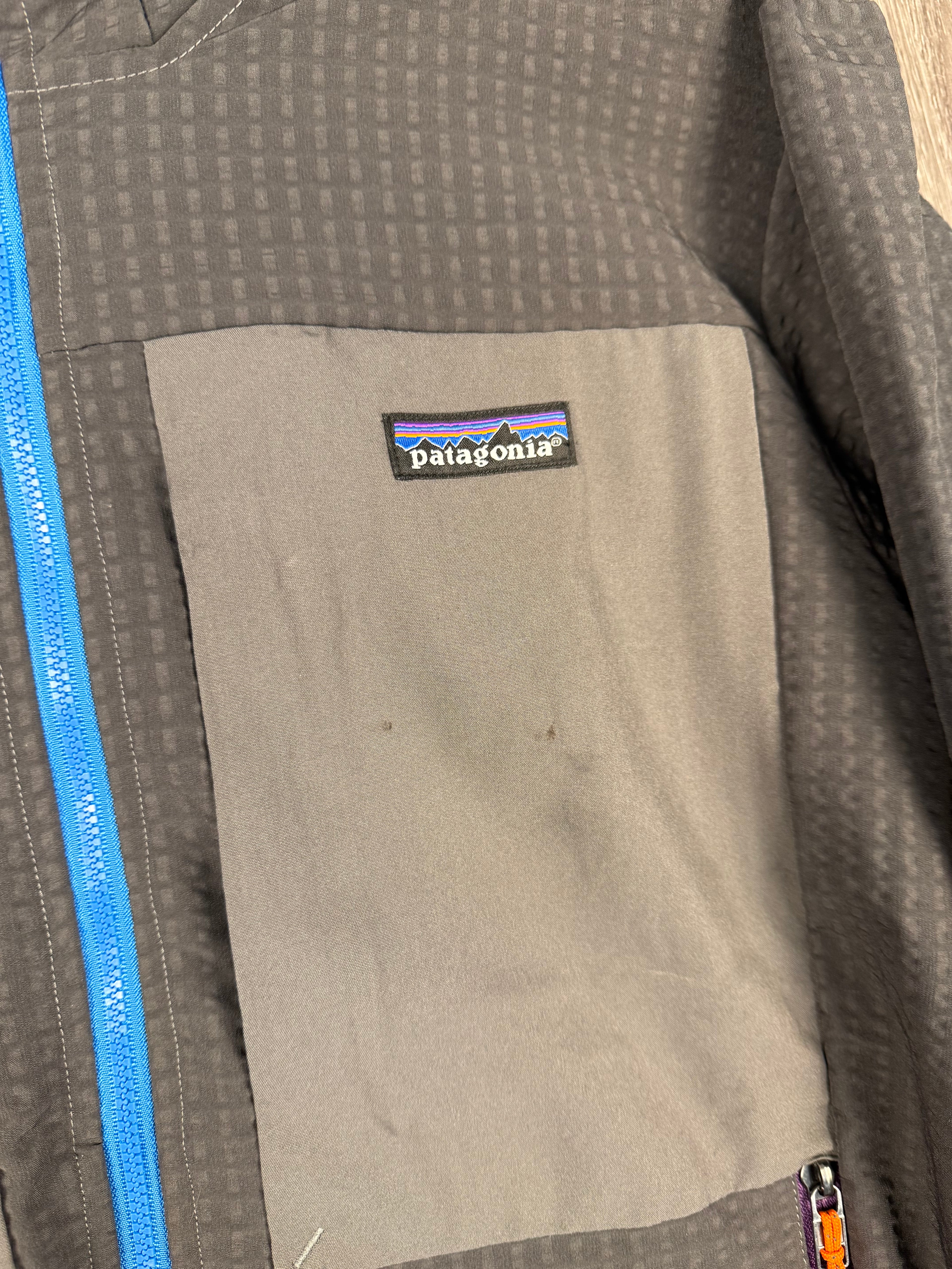 Men’s Patagonia technical fleece - large
