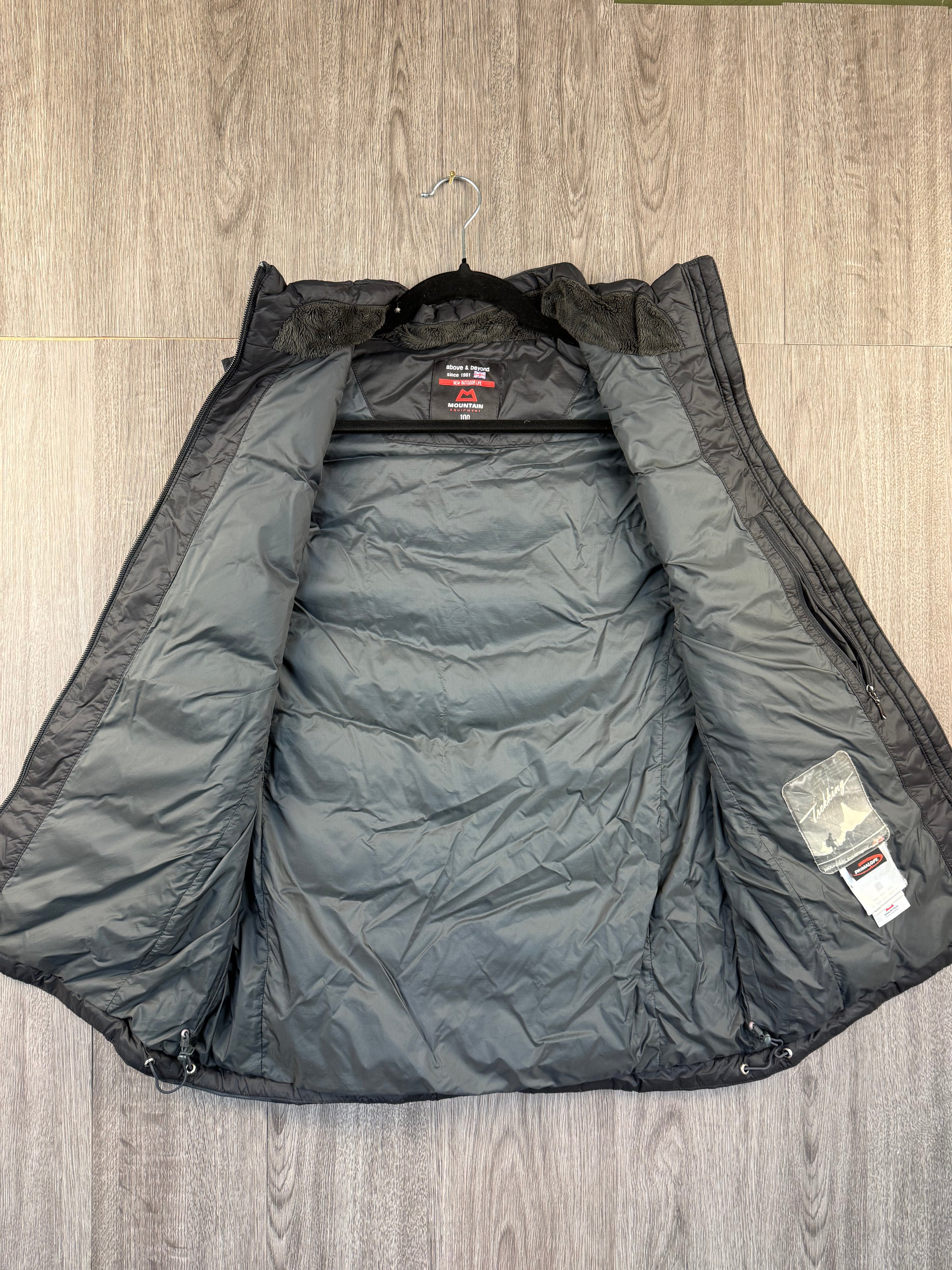 Mountain Equipment Insulated Gilet / Bodywarmer – Men’s – Black