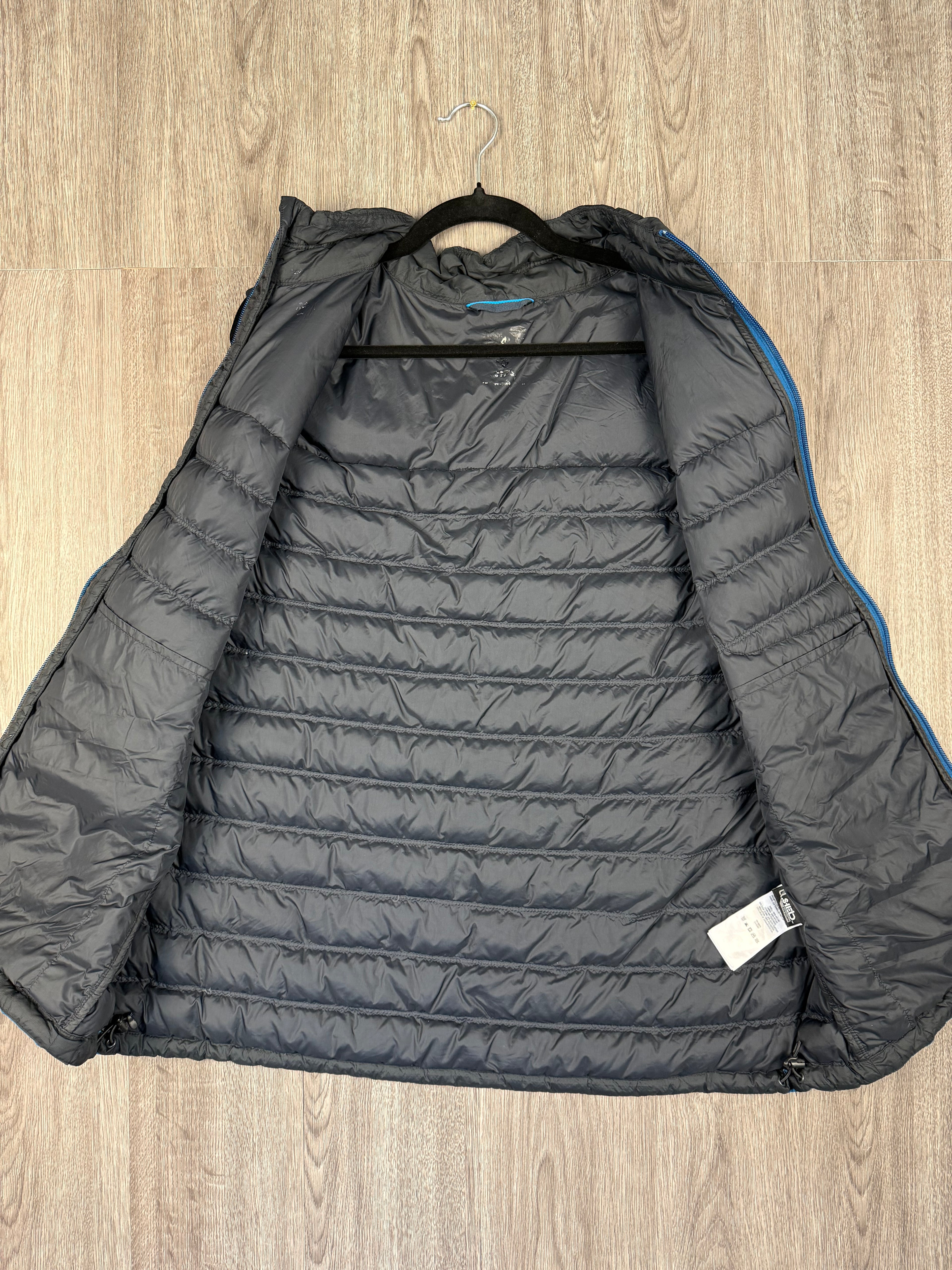 Men’s mountain hardwear down gillet - large