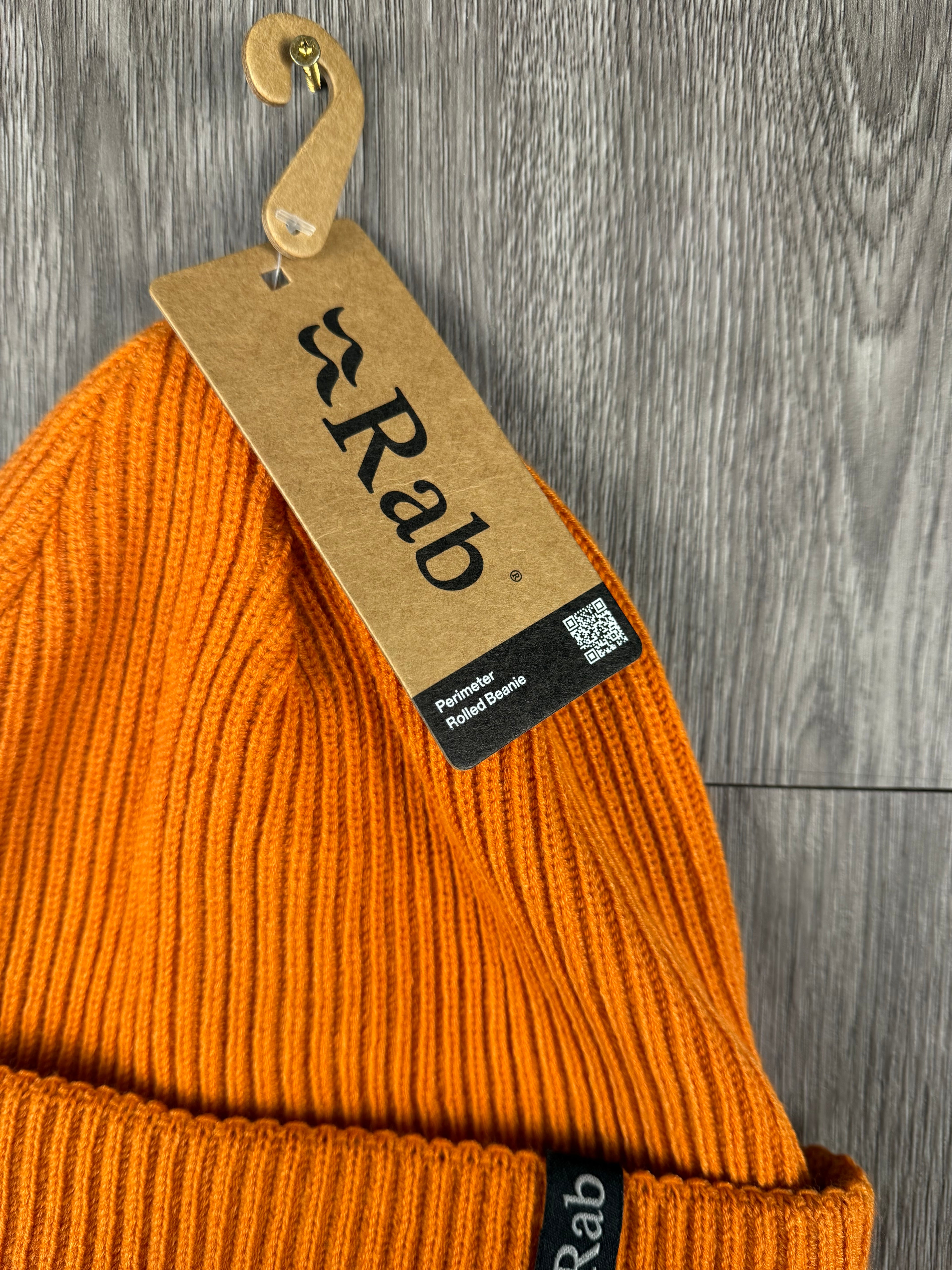 Men’s Rab beanie - new