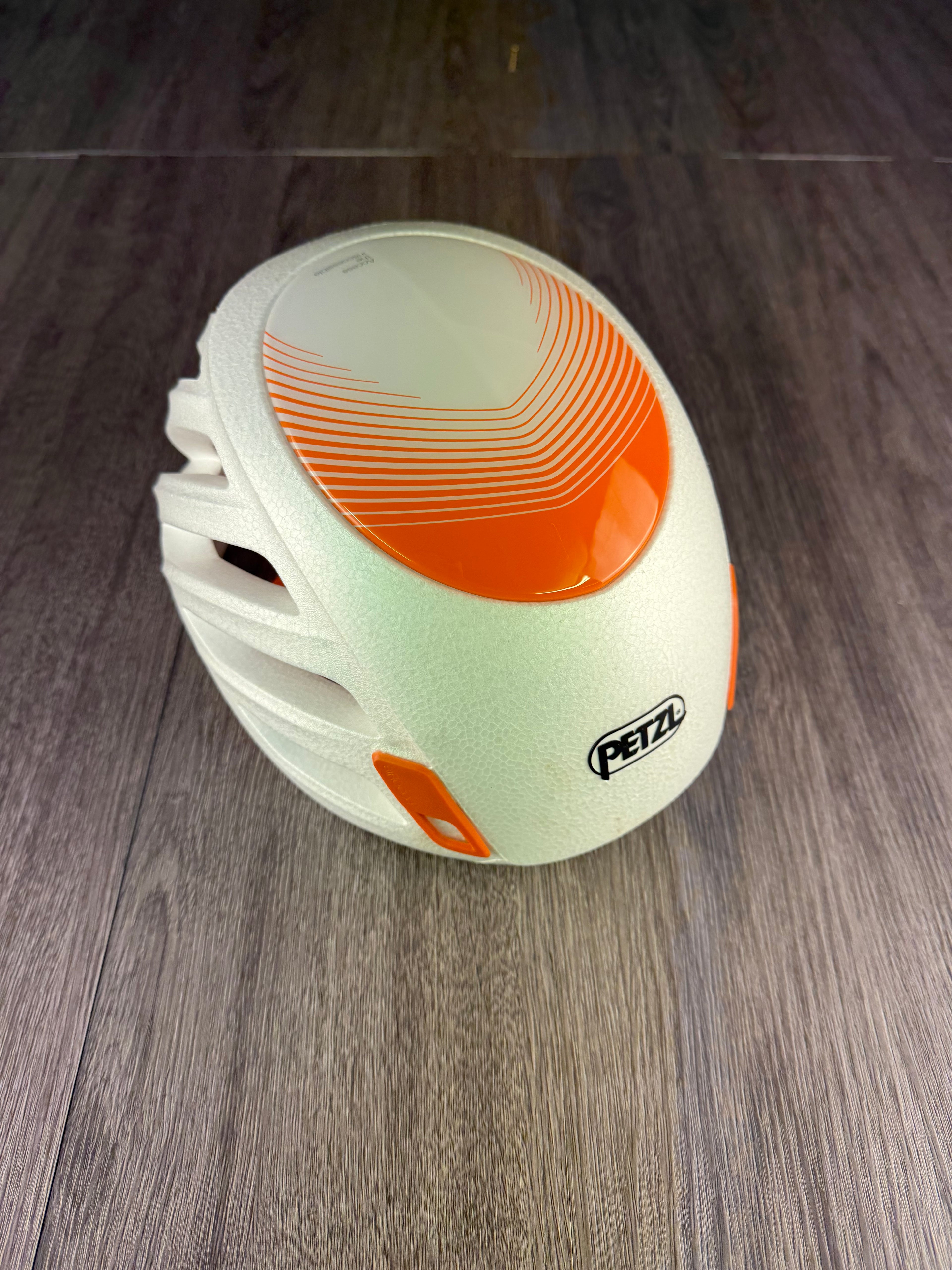 Petzl sirocco helmet - new