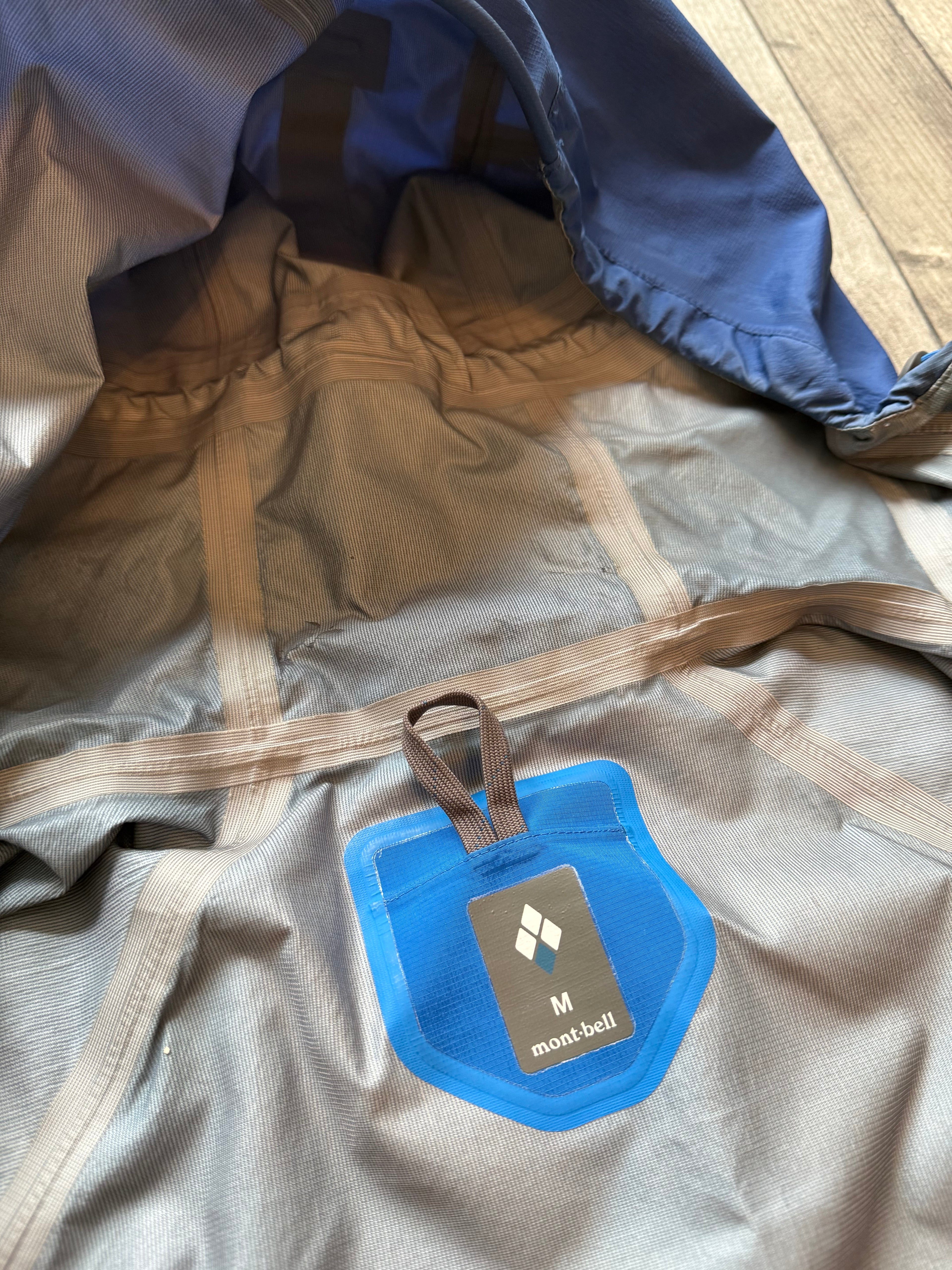 Montbell goretex hard shell