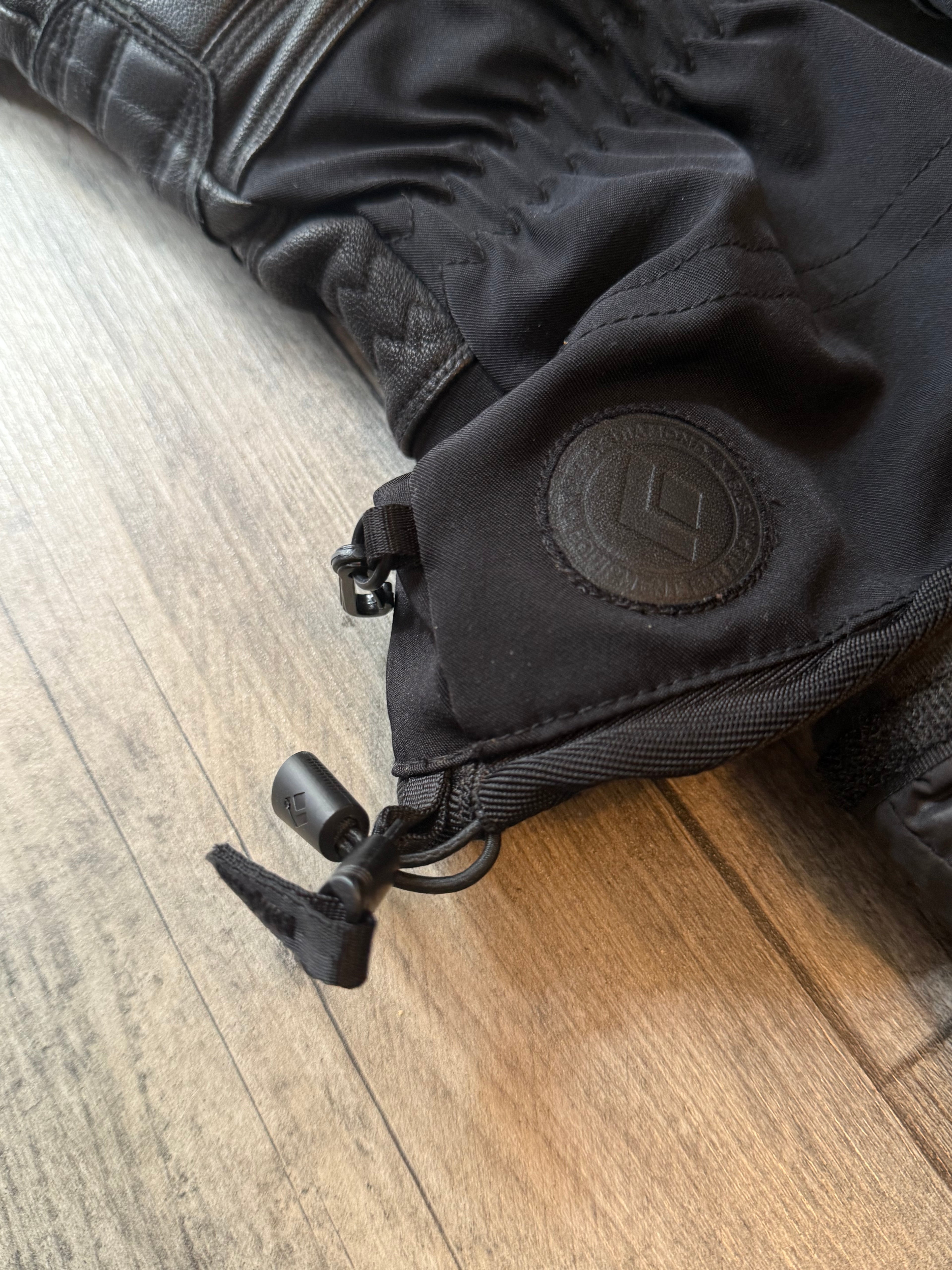 Black diamond crew gore-tex gloves
