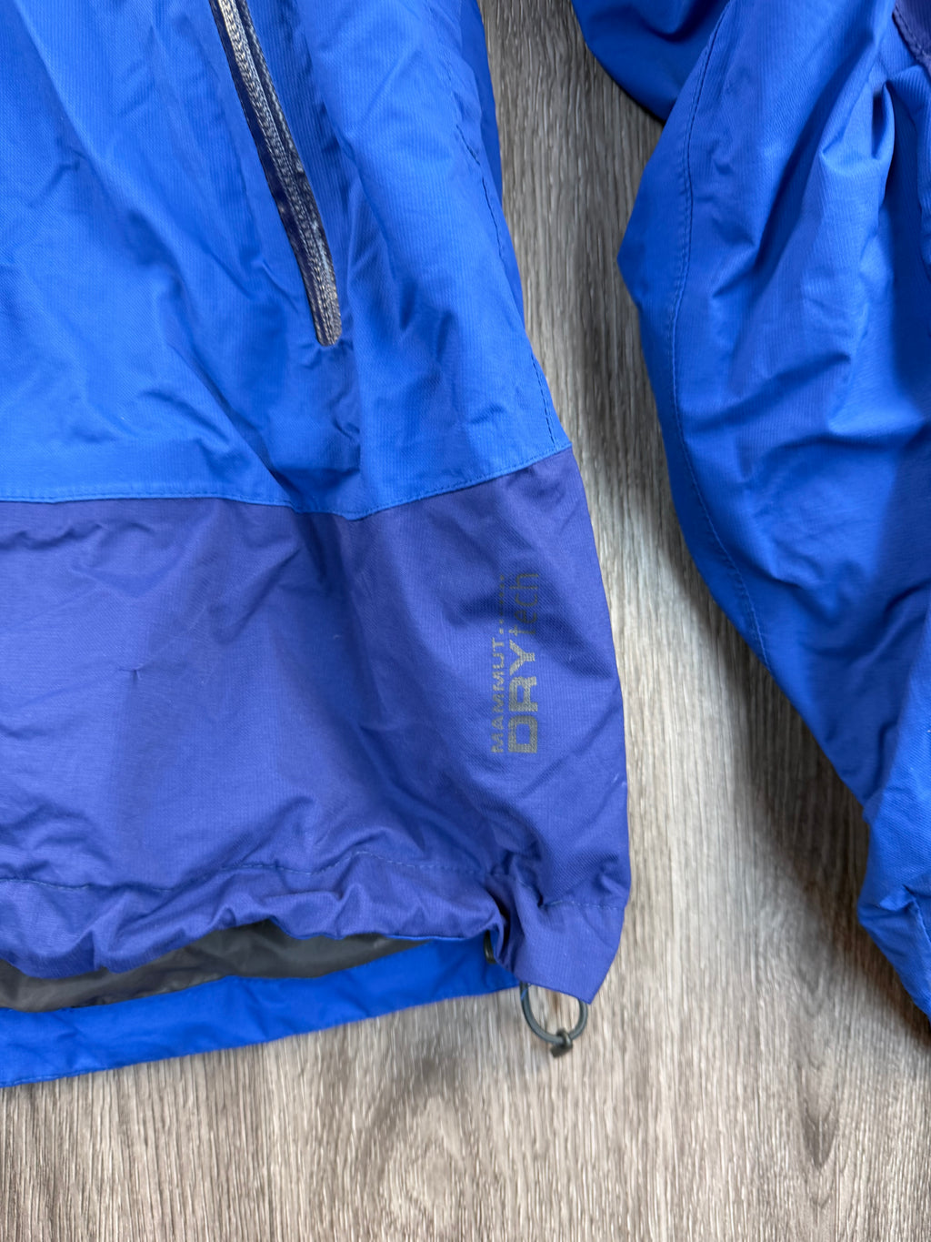 Mammut DryTech Waterproof Jacket – Men’s Large