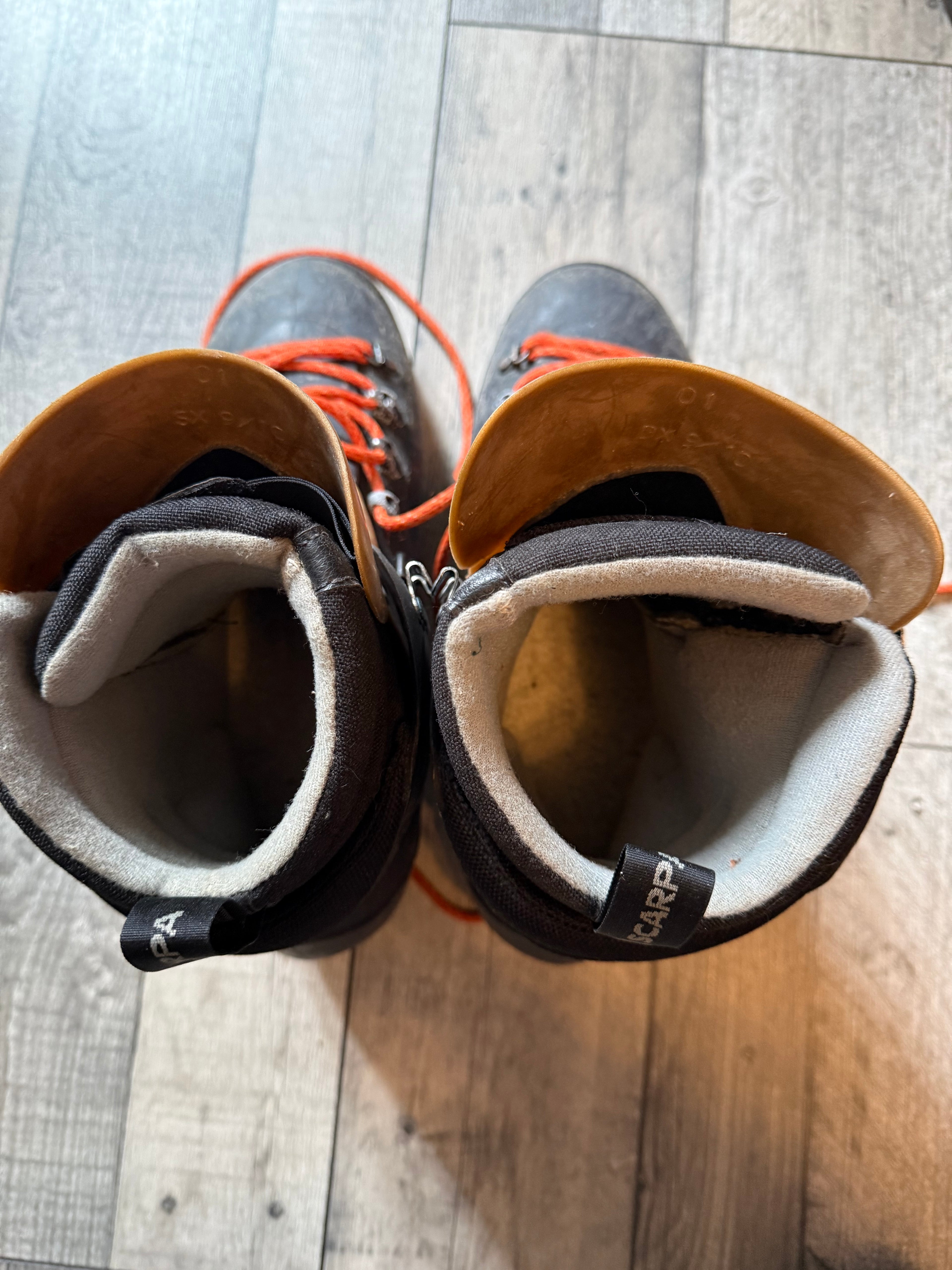 Scarps Alpha double boots
