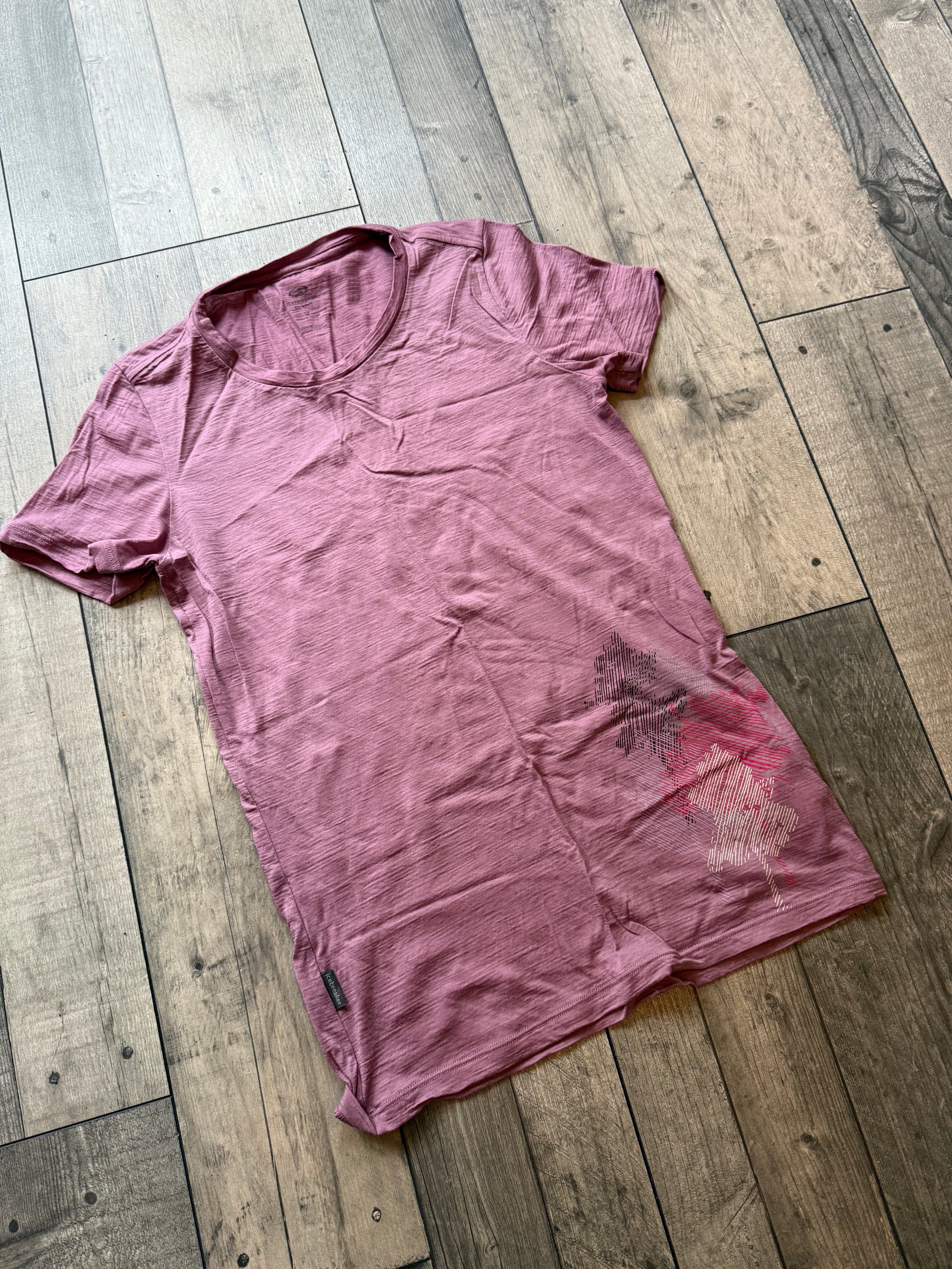 Pink icebreaker top