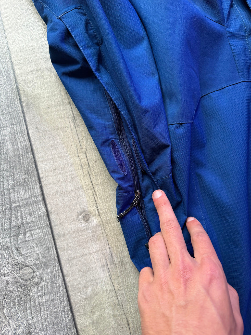 Men’s Patagonia H2No Waterproof Jacket – Medium