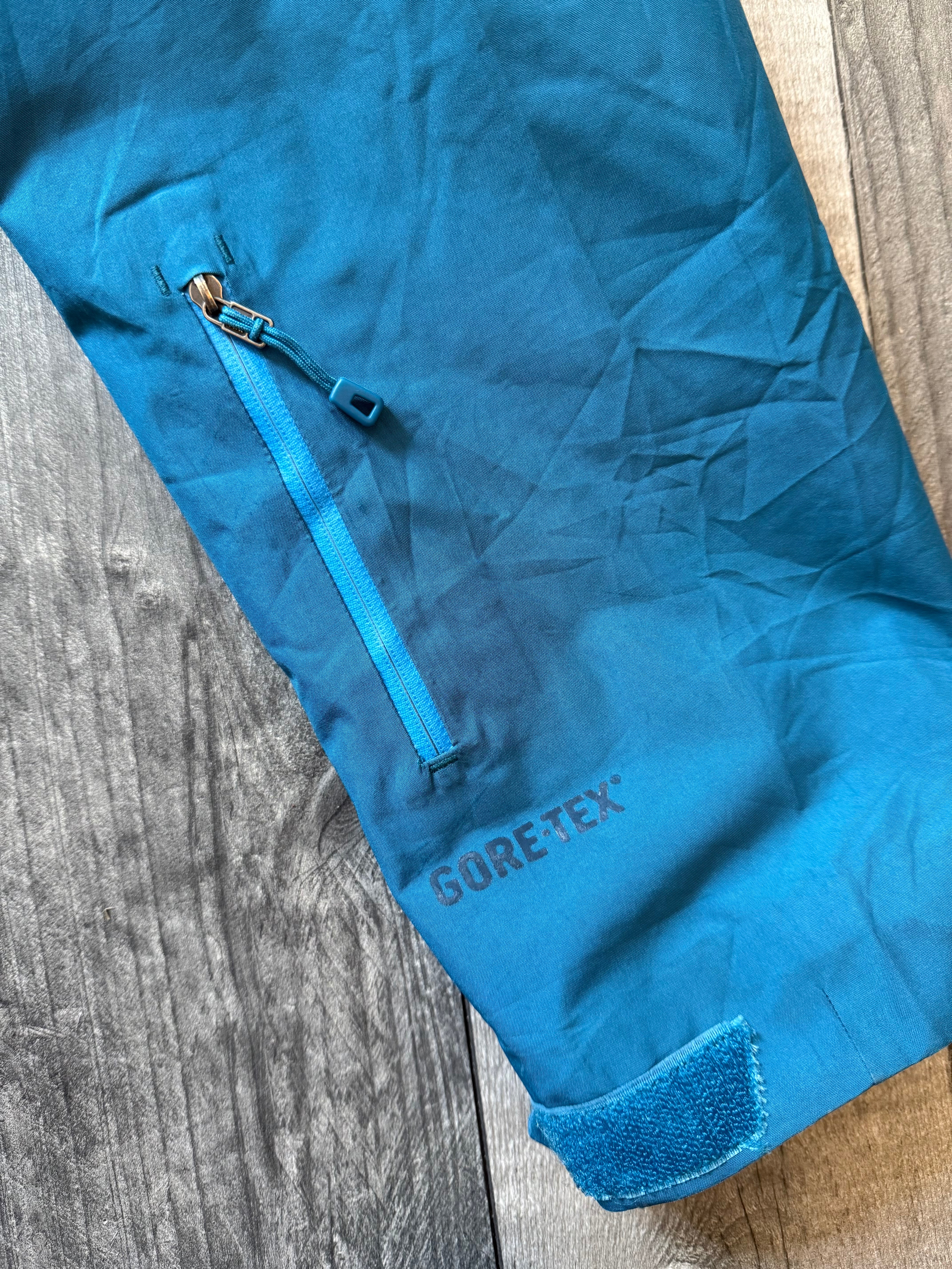 Patagonia powder bowl jacket