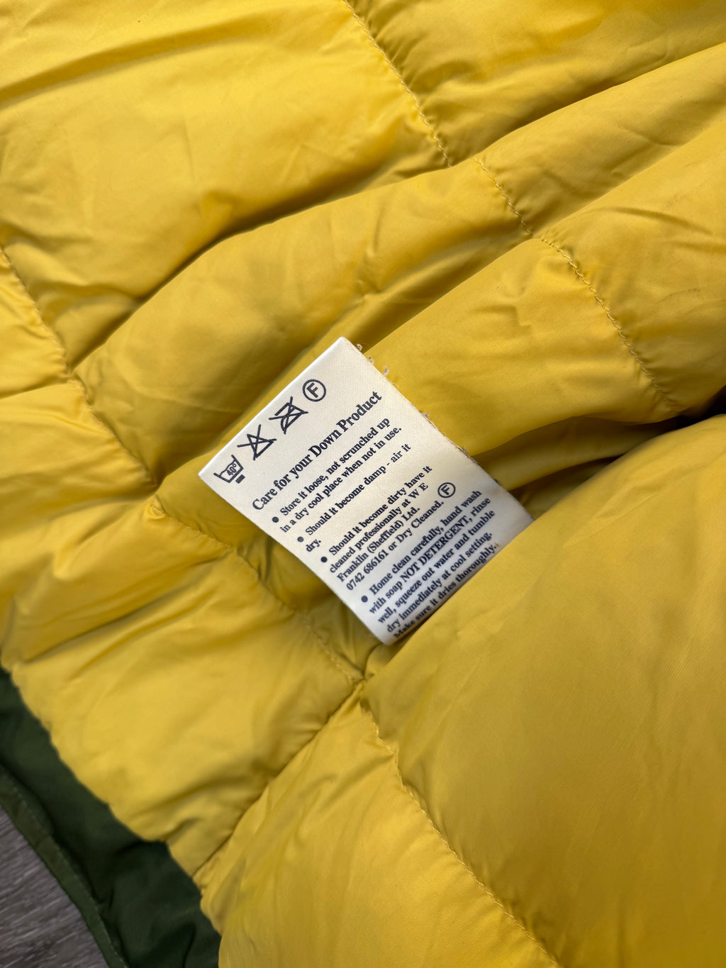 Men’s Vintage rab down jacket - large