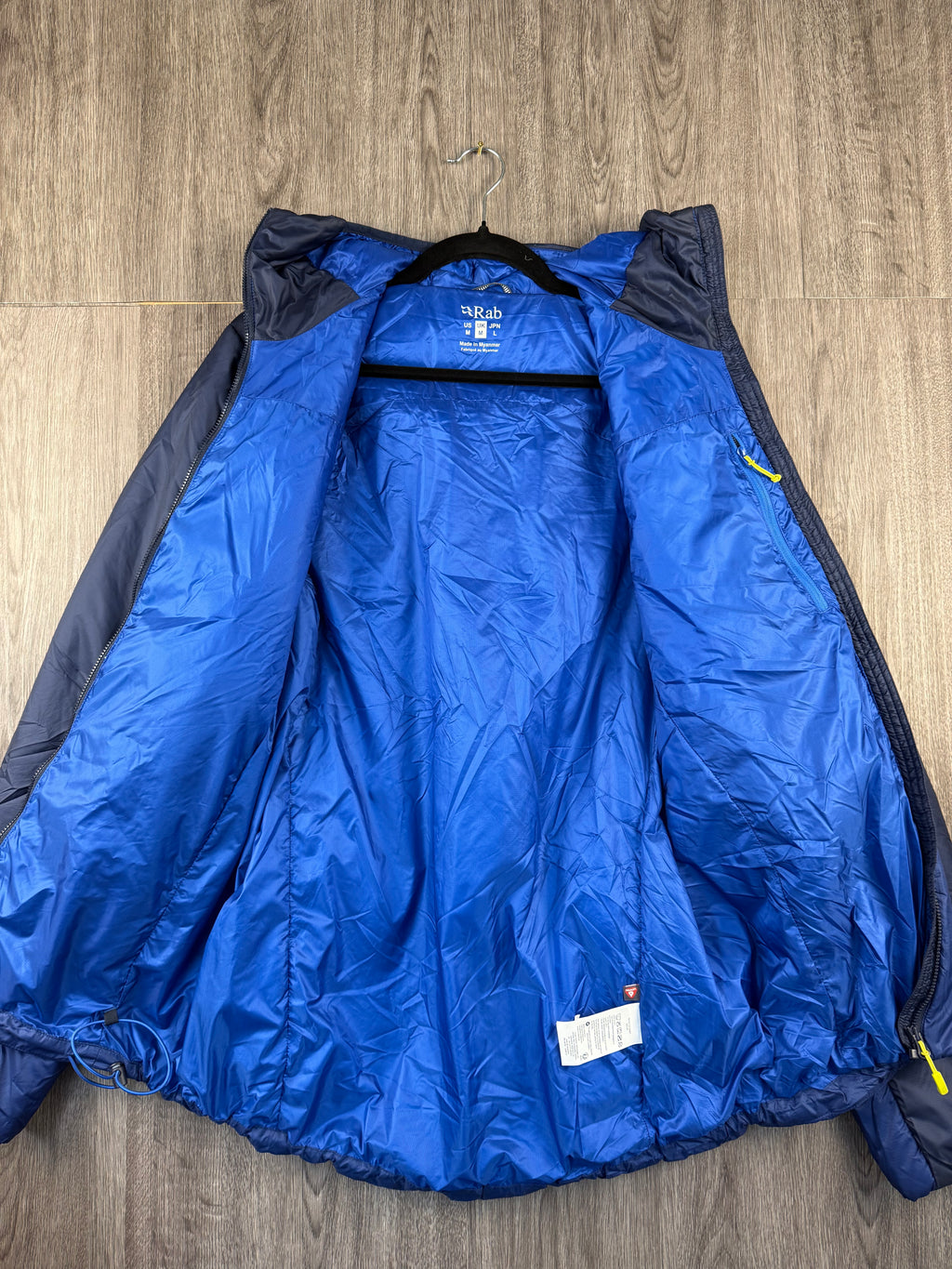 Men’s Rab xenon jacket - medium